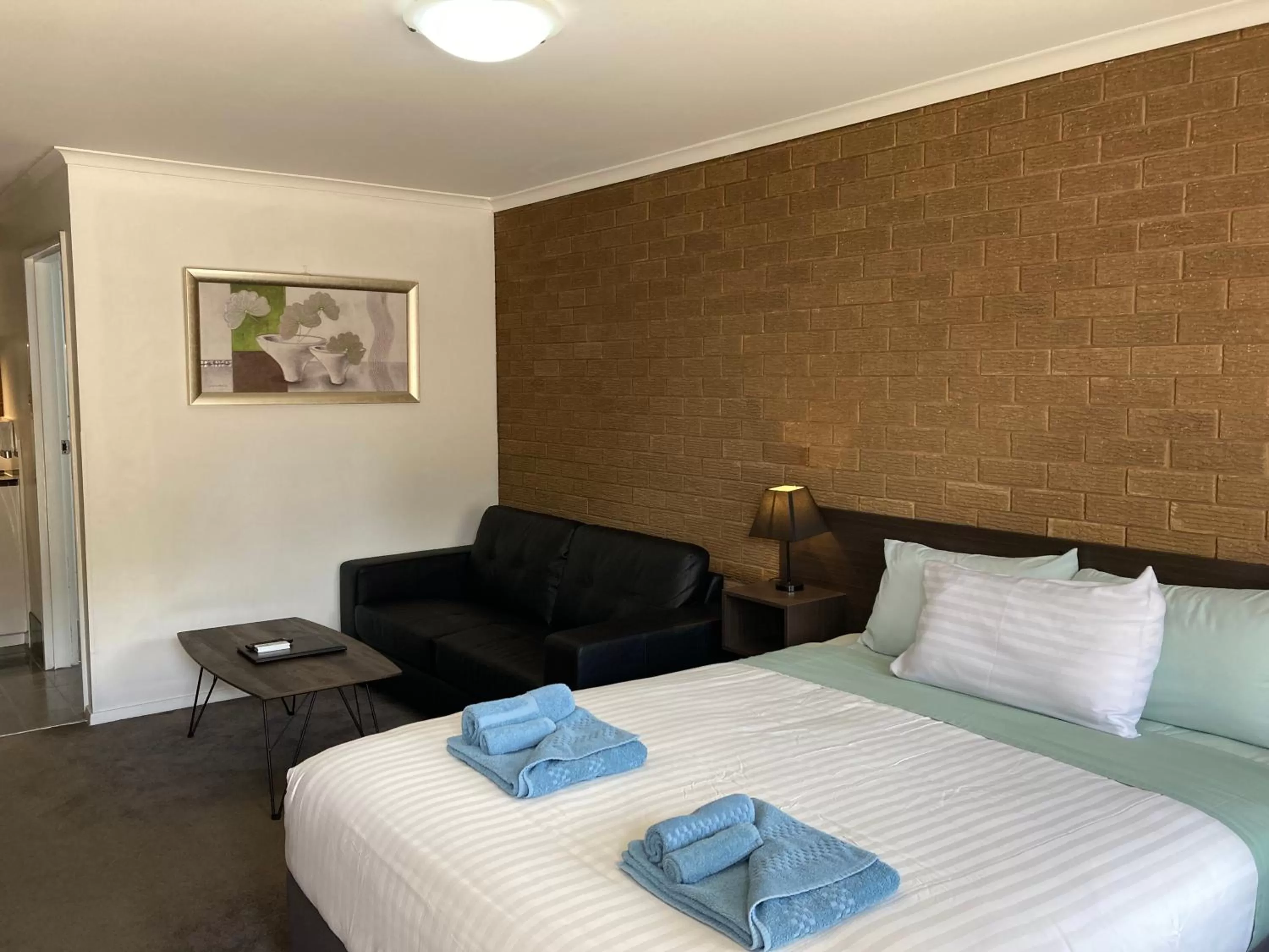 Bed in Camellia Motel