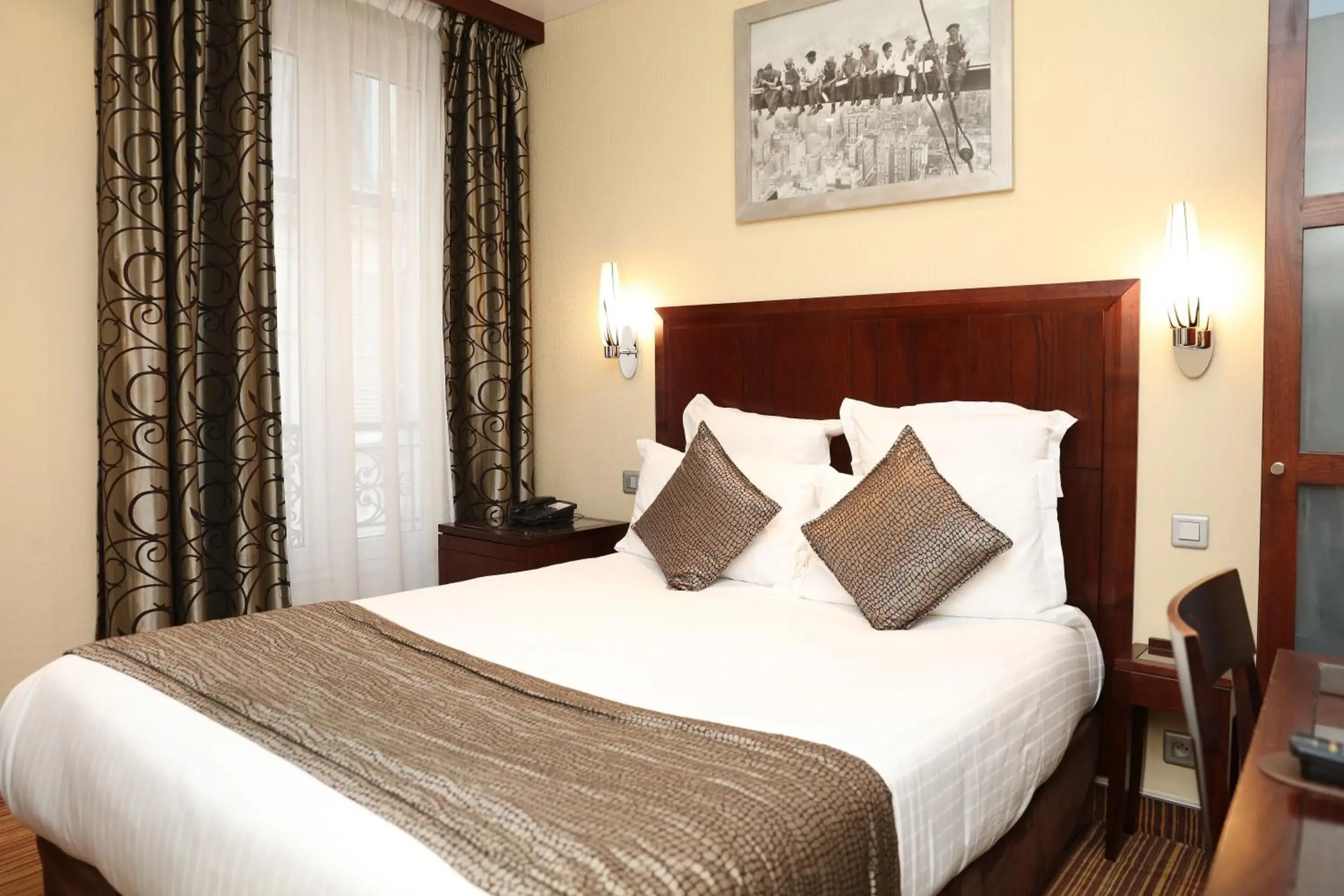 Two Double Room Adjacent in Grand Hotel Francais Two Double Room Adjacent in Grand Hotel Francais