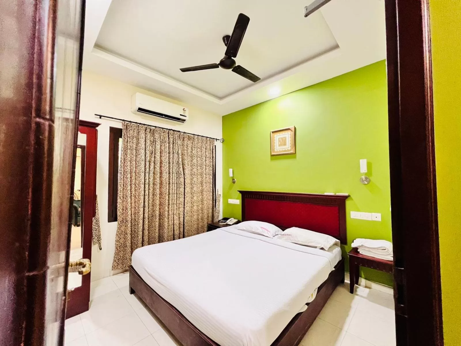 Bed in Guruvayoor Resort