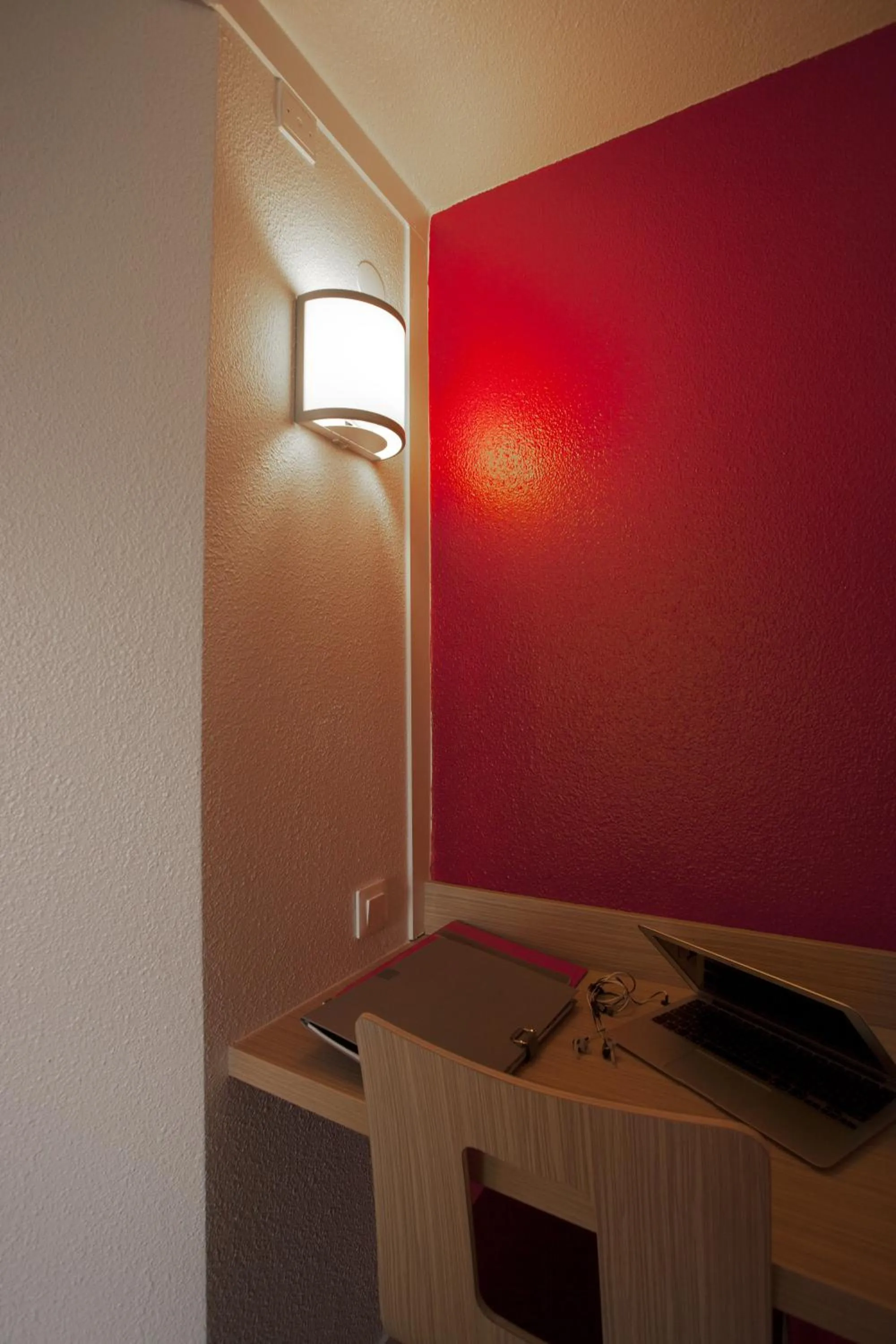 Decorative detail in Premiere Classe Grenoble Nord Moirans