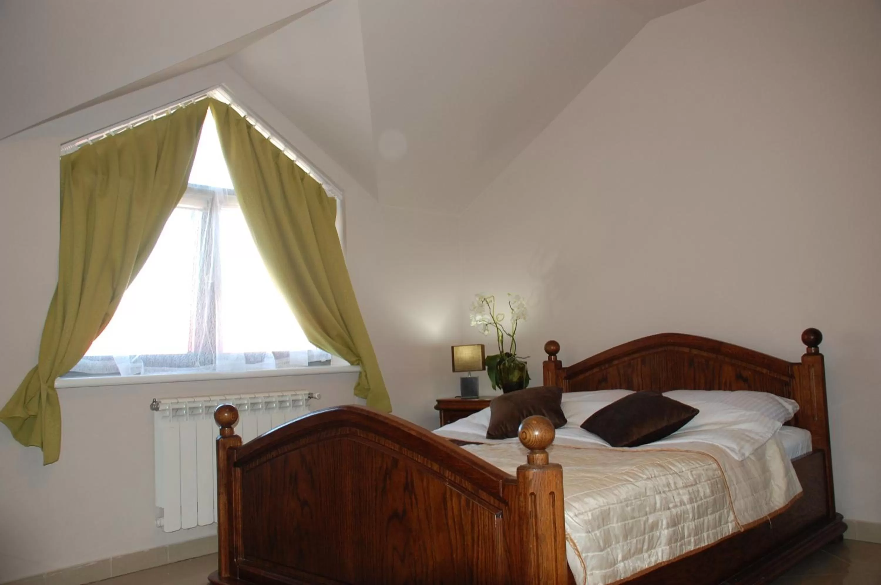 Bed in Pokoje Bakos Radocza