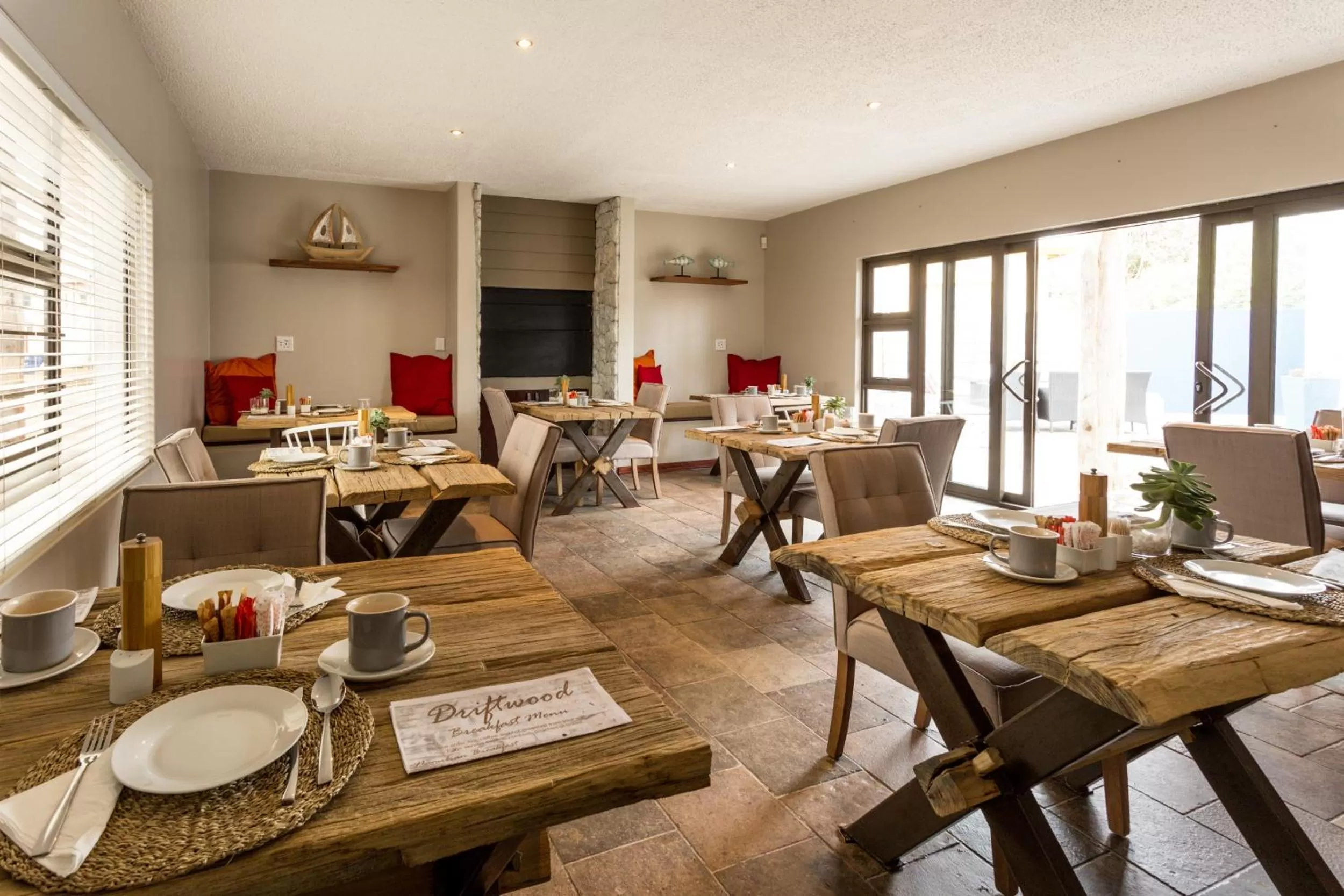 Food and drinks in Driftwood Guesthouse