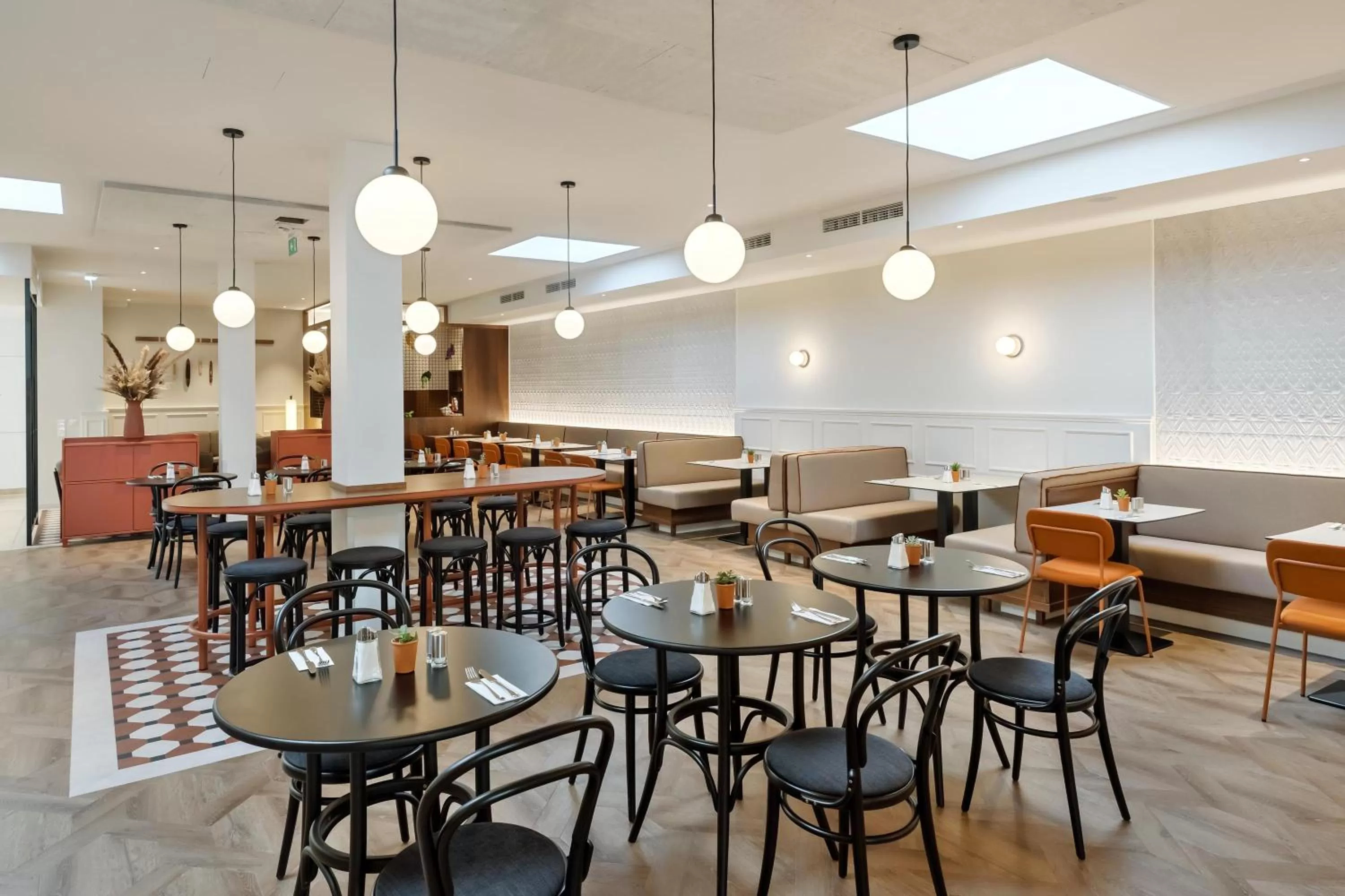 Restaurant/places to eat in Austria Trend Hotel Anatol Wien