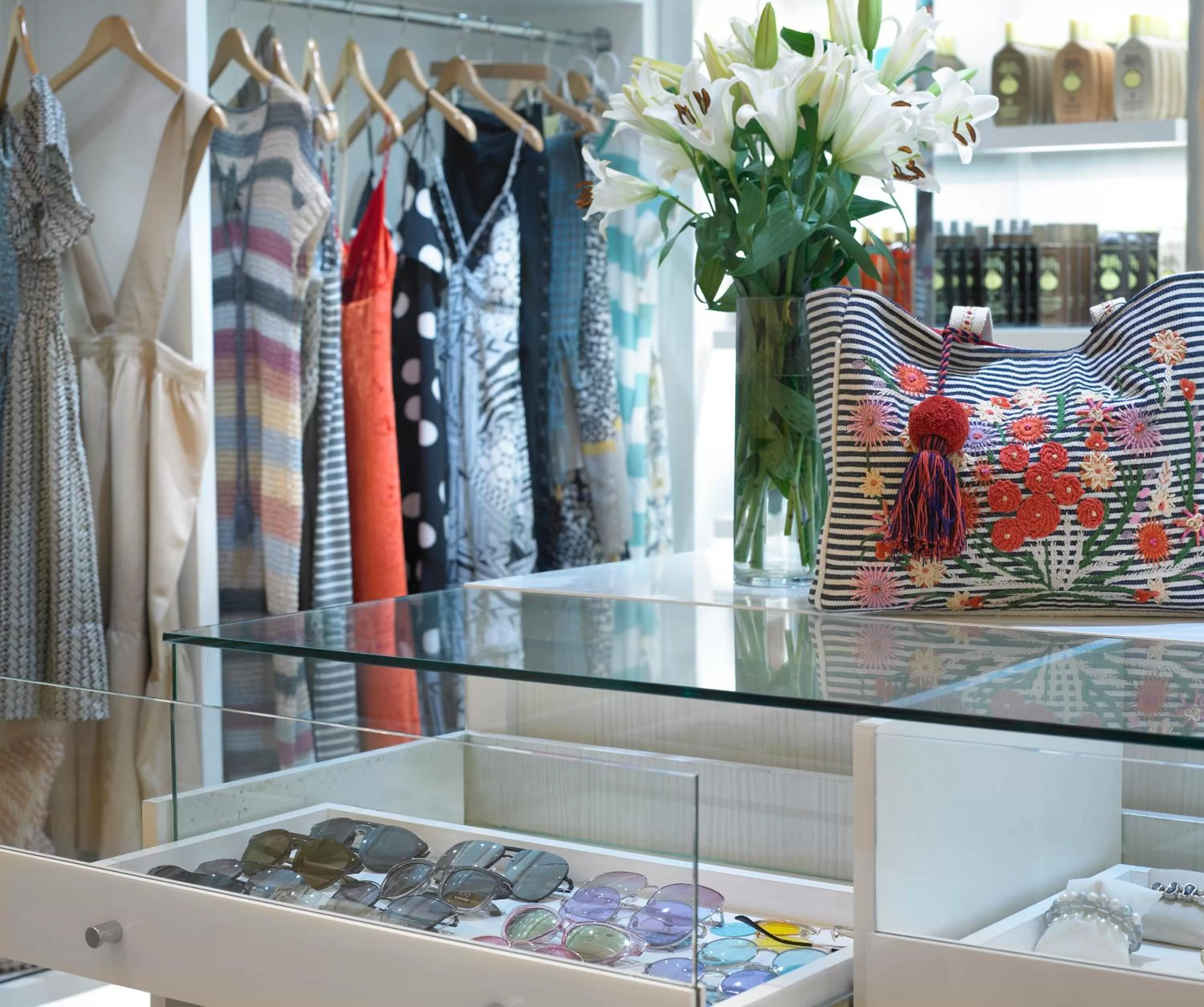 On-site shops in Grand Beach Hotel