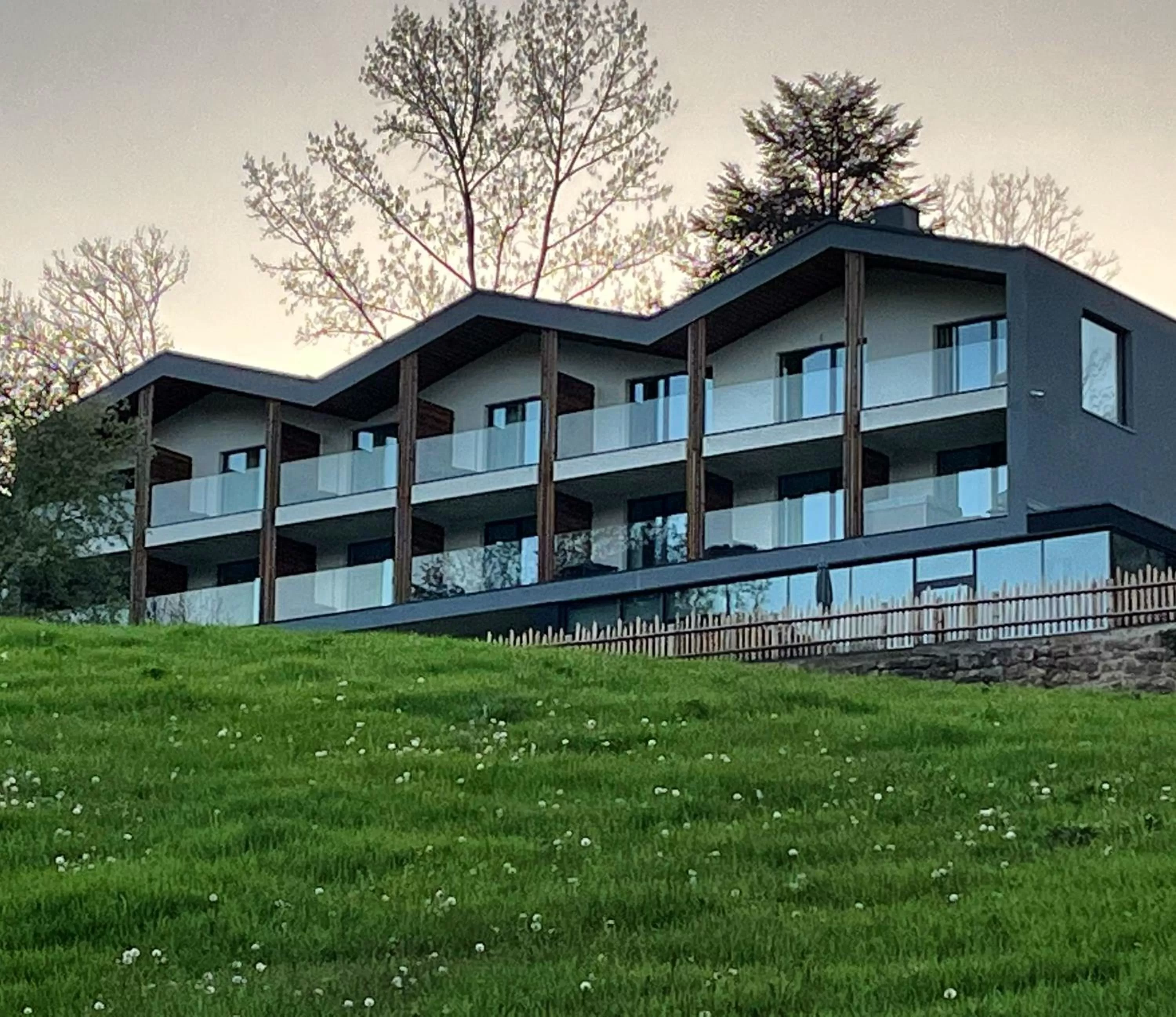 Property Building in Alpuris - Your Boutique Suite - Hotel B&B