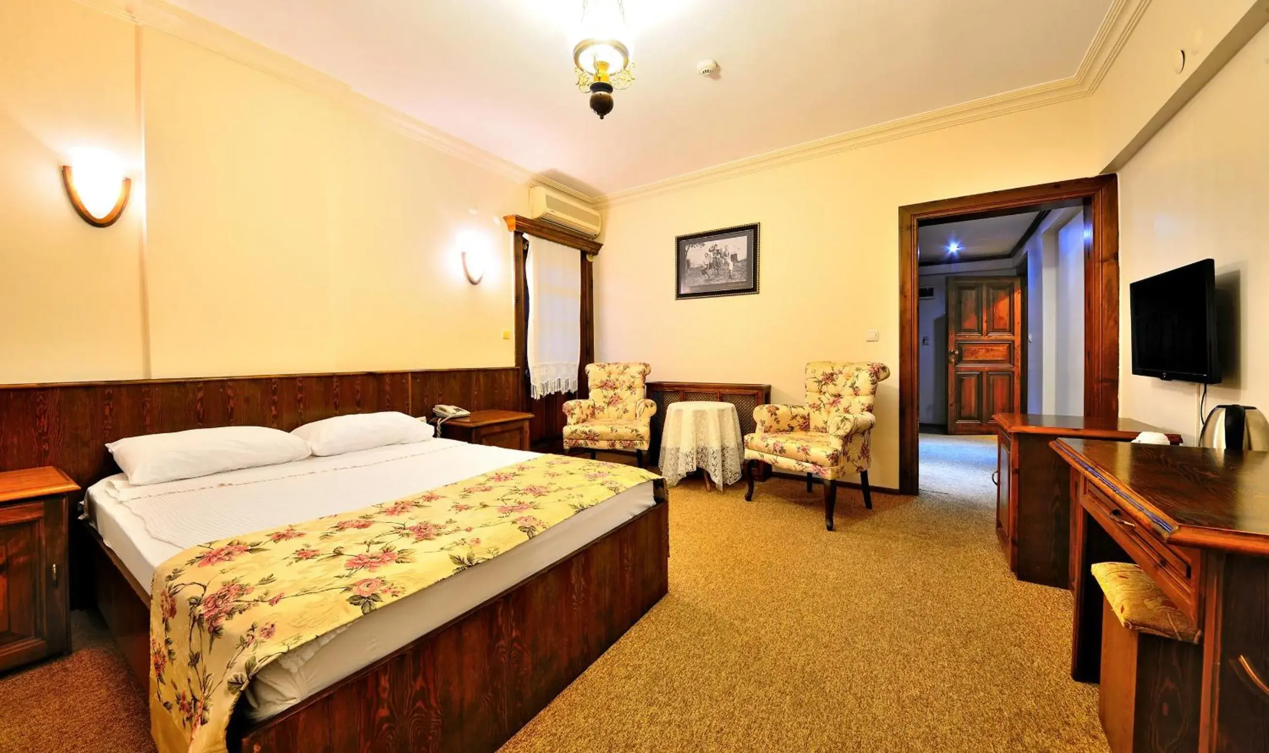 Double Room in Baglar Saray Hotel Double Room in Baglar Saray Hotel