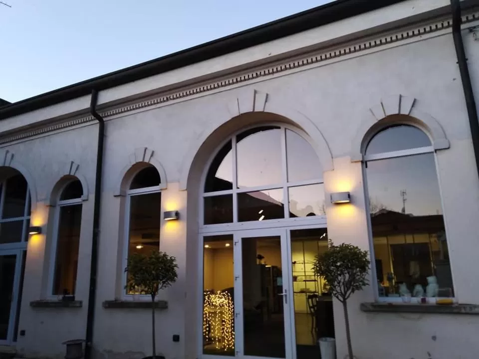 Shower, Property Building in AL TORRIONE