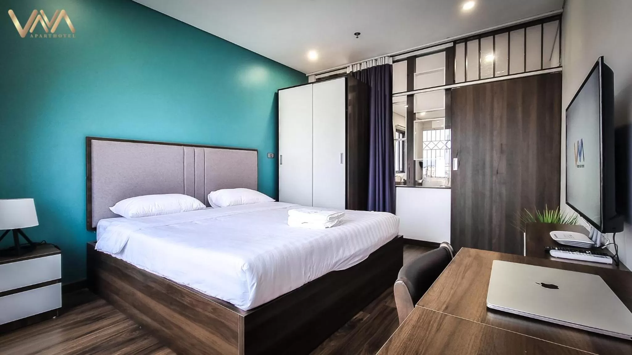 Bed in VNAHOMES APARTHOTEL