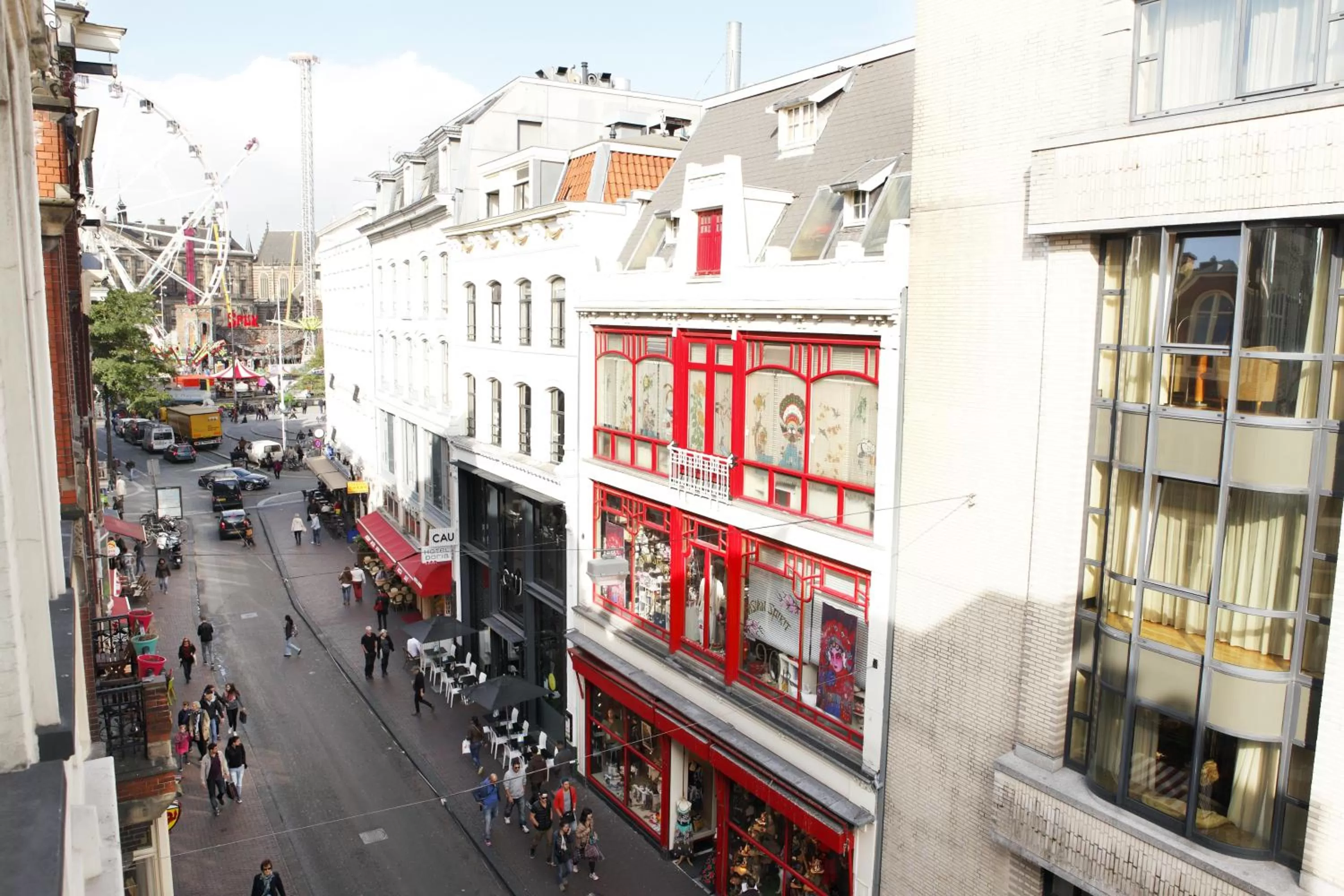 Day in Hotel Damsquare