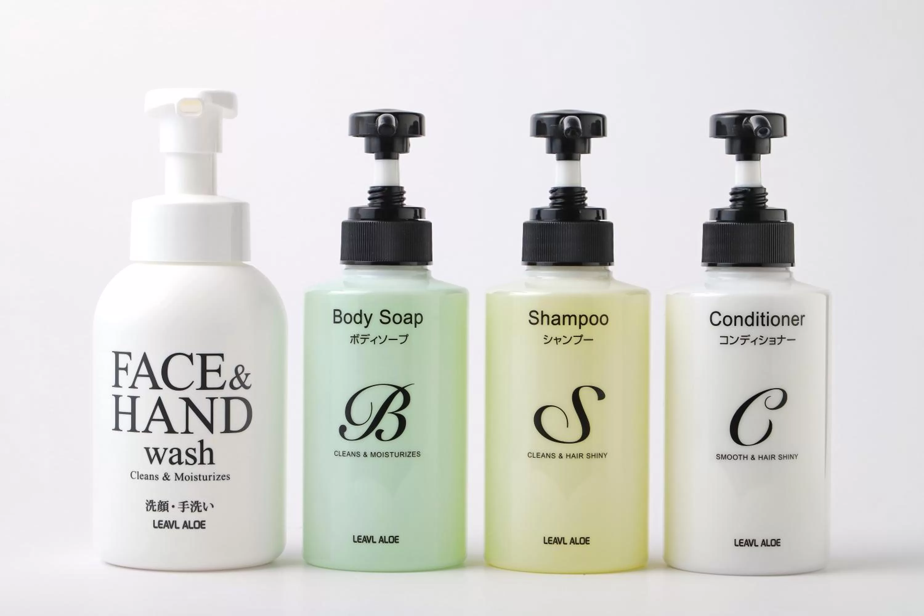 Shower in Smile Hotel Kobe Motomachi