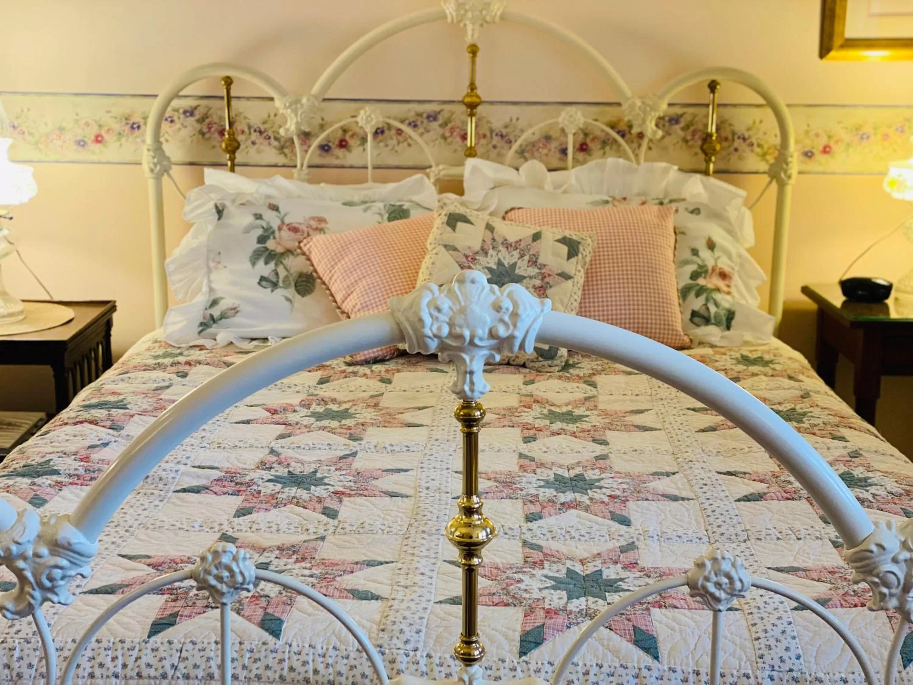 Bed in Terrell House B&B