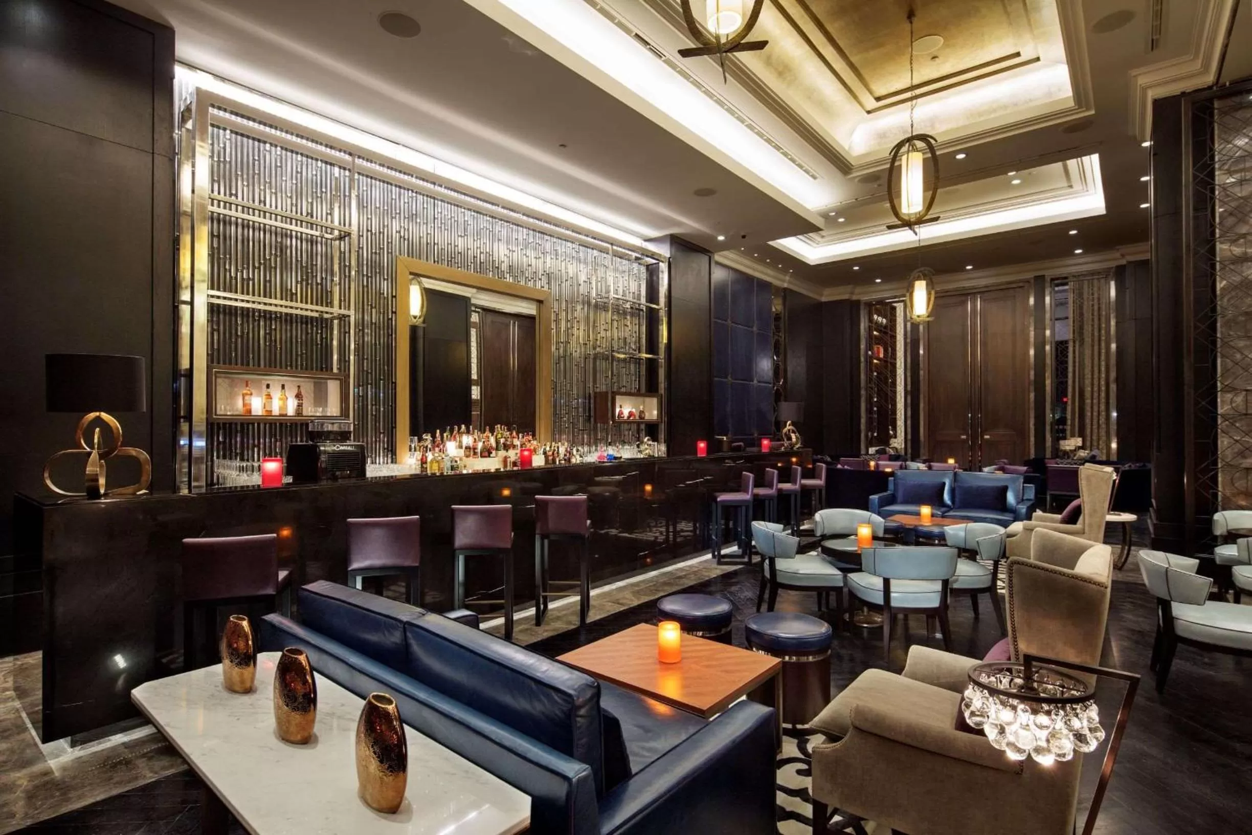 Lounge or bar in Hilton Istanbul Bomonti