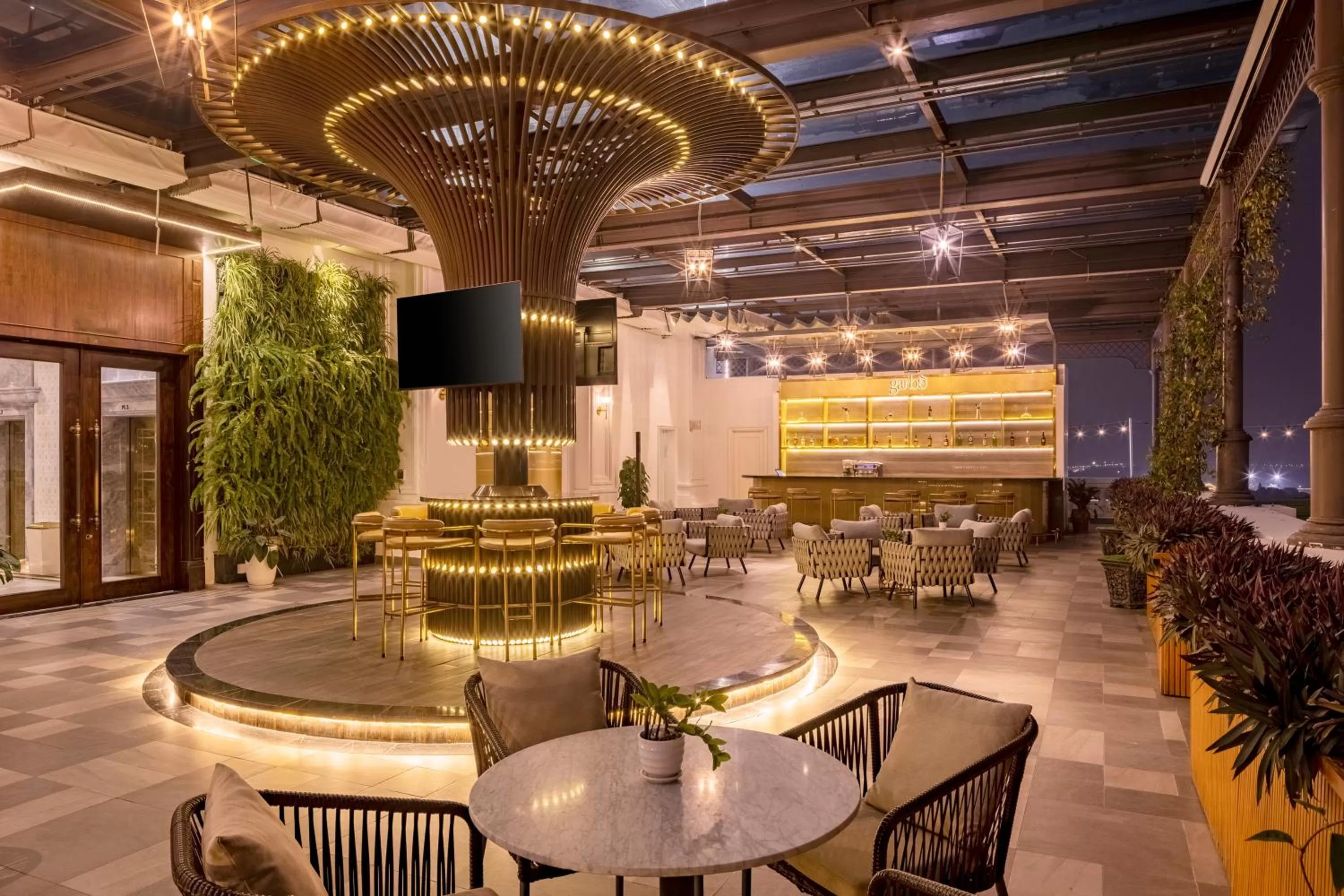 Restaurant/places to eat in Meliá Vinpearl Phu Ly