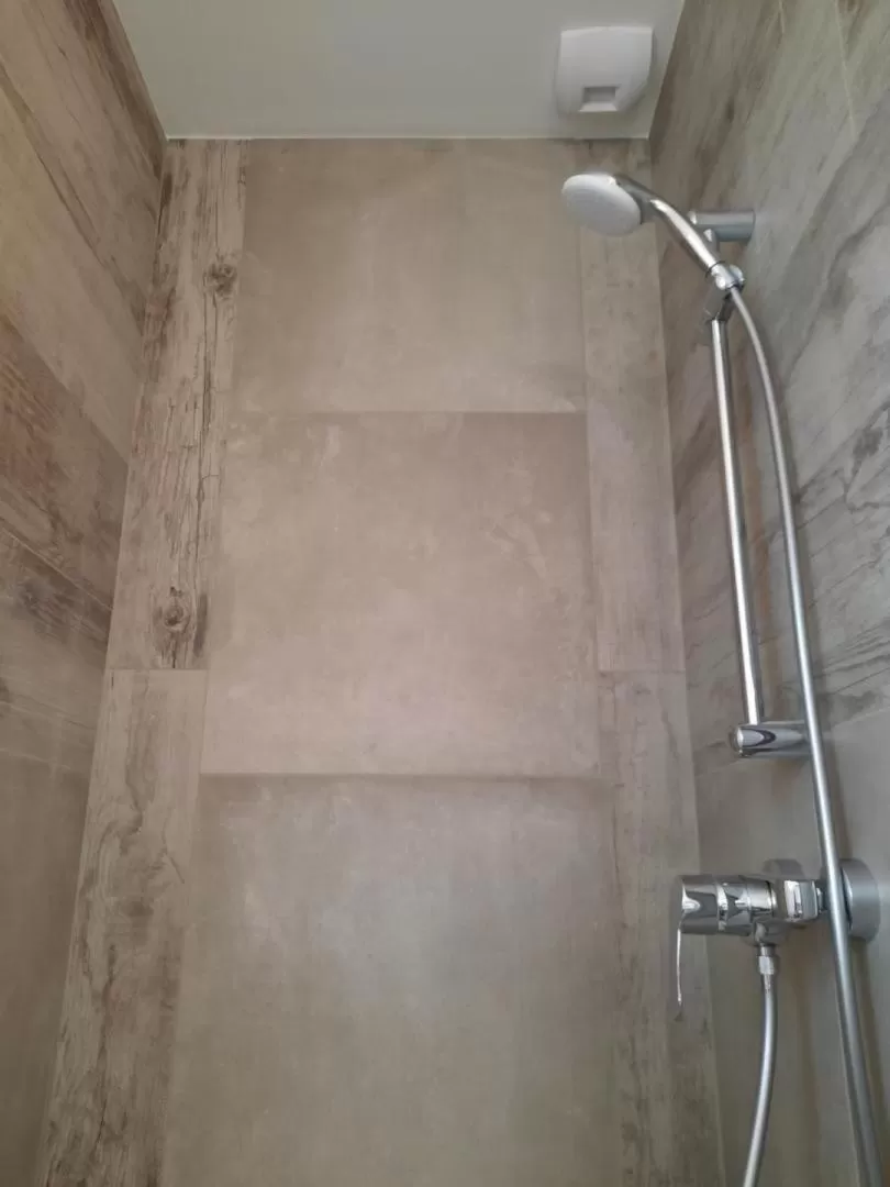 Shower, Bathroom in AGATHE chambres d'hôtes