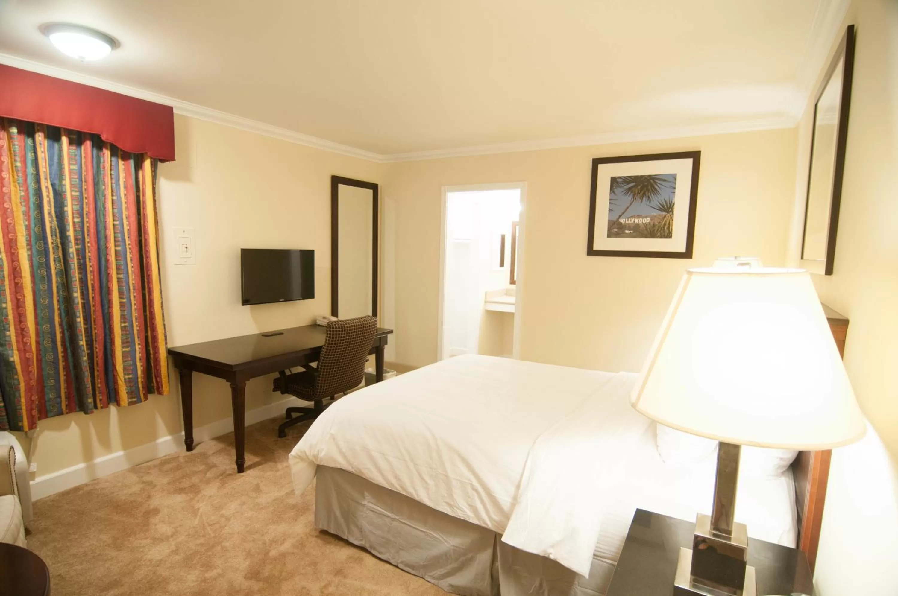 Bedroom, Bed in Bokai Garden Hotel