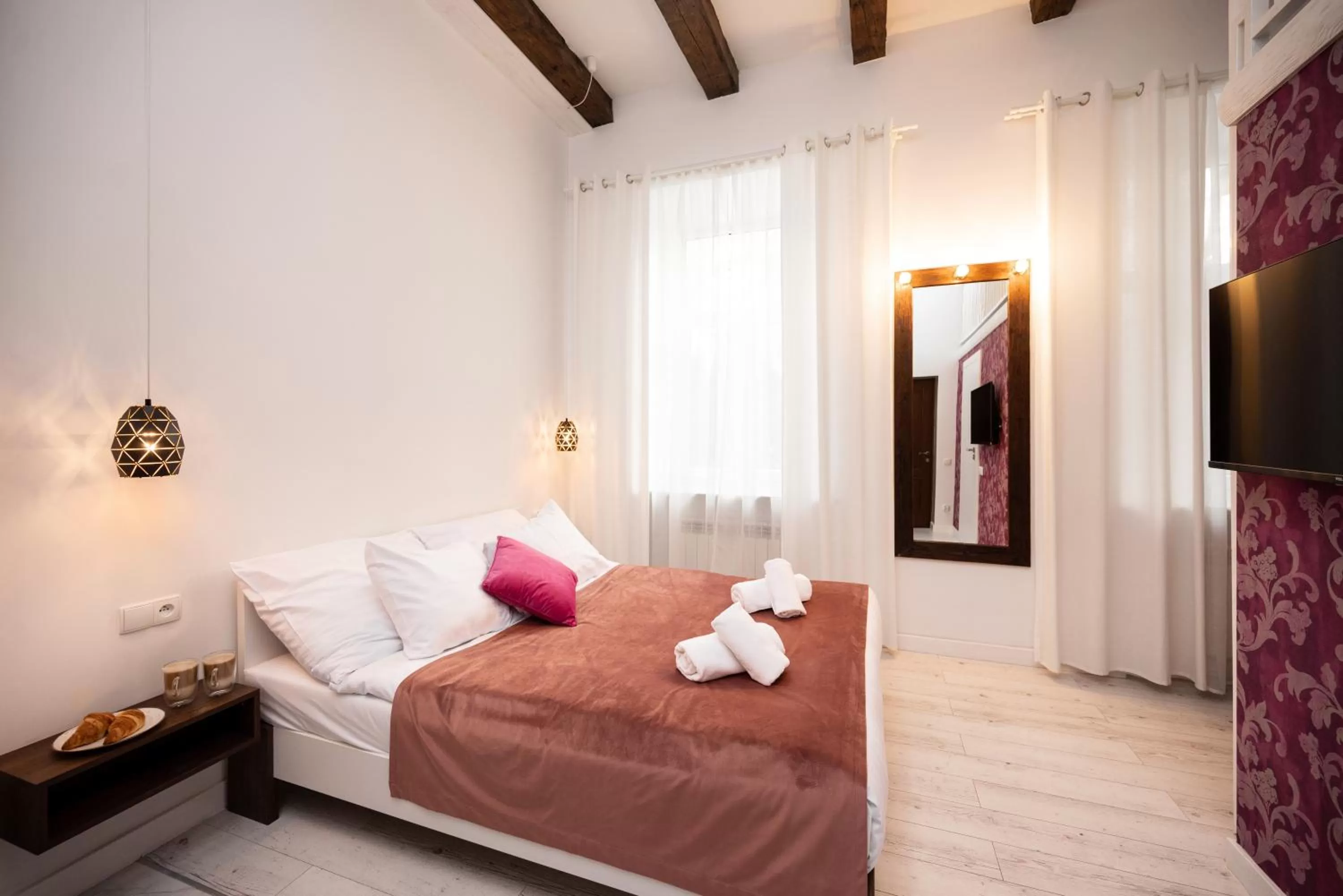 Bed in Hive Family House