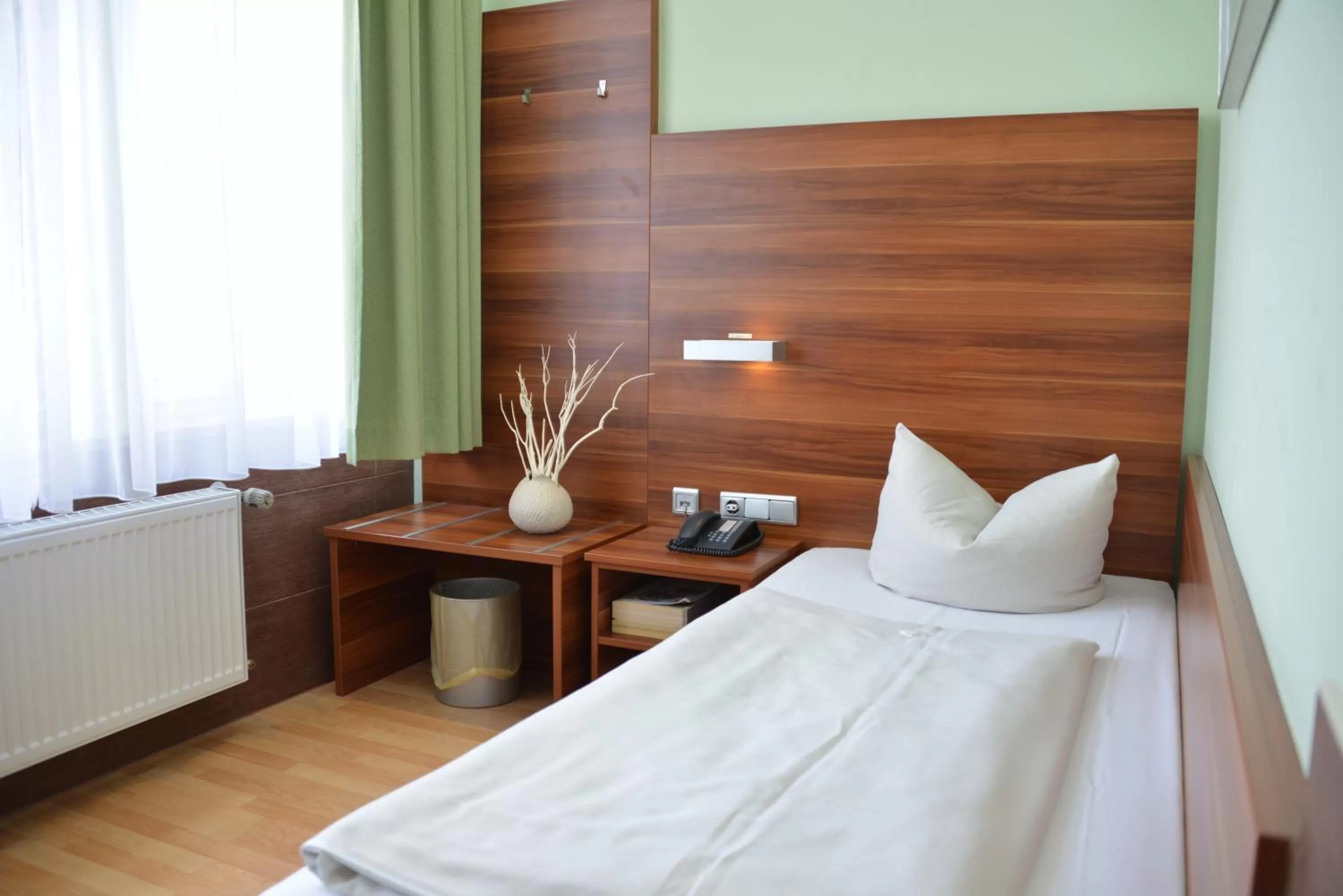 Bedroom, Bed in Arthotel Munich