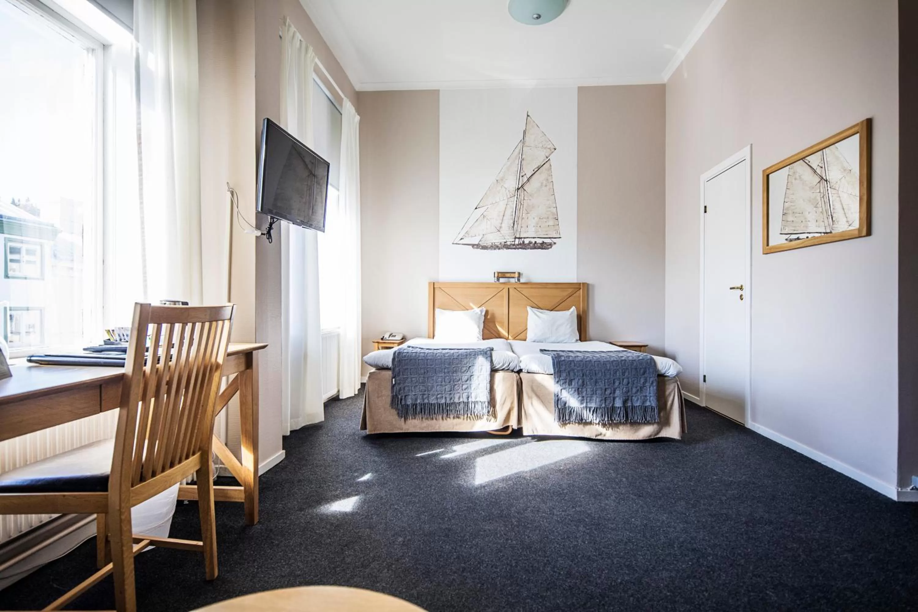 Property building, Bed in Hotel Statt Söderhamn by First Hotels
