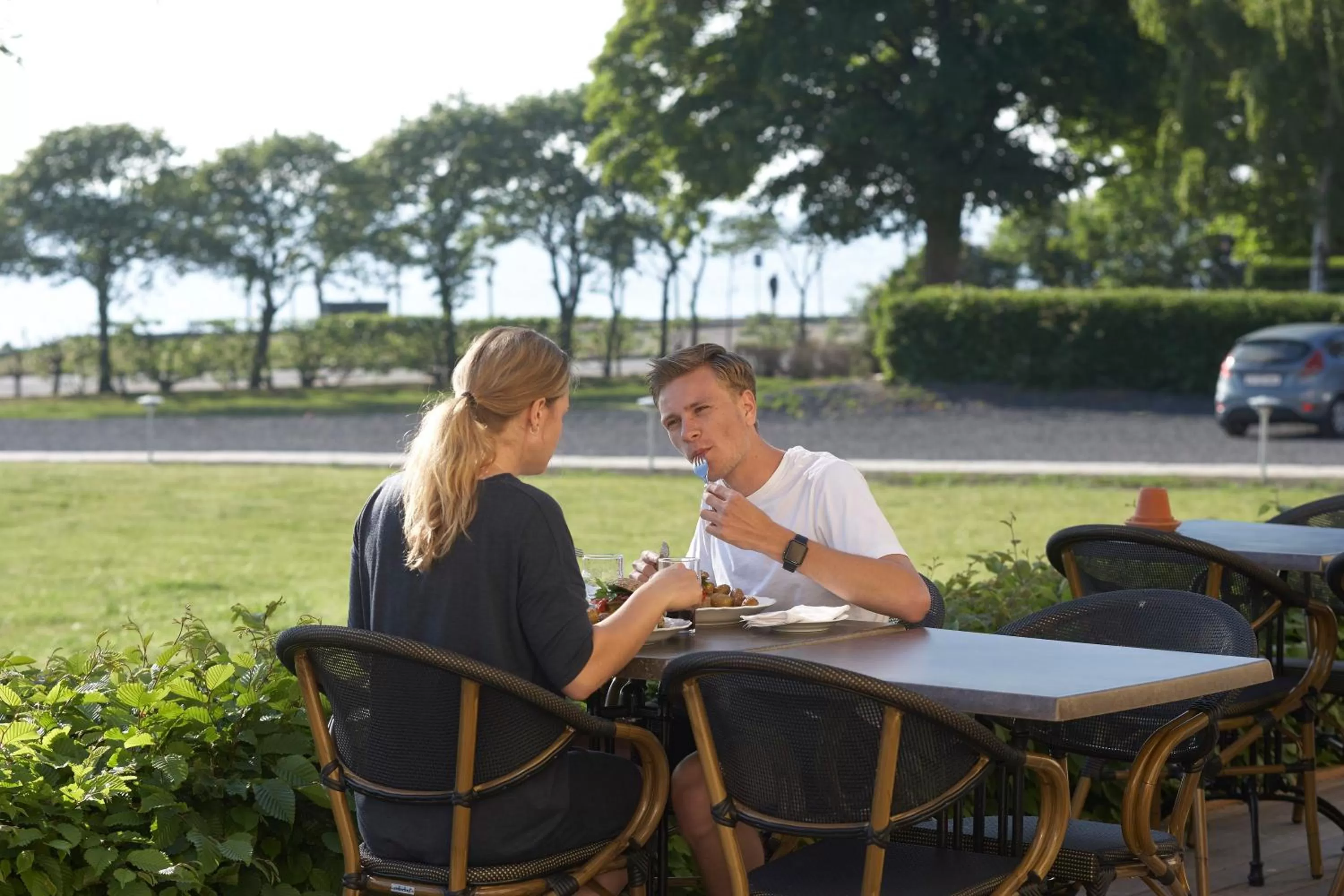 Restaurant/places to eat, Patio/Outdoor Area in Hotel Residens Møen