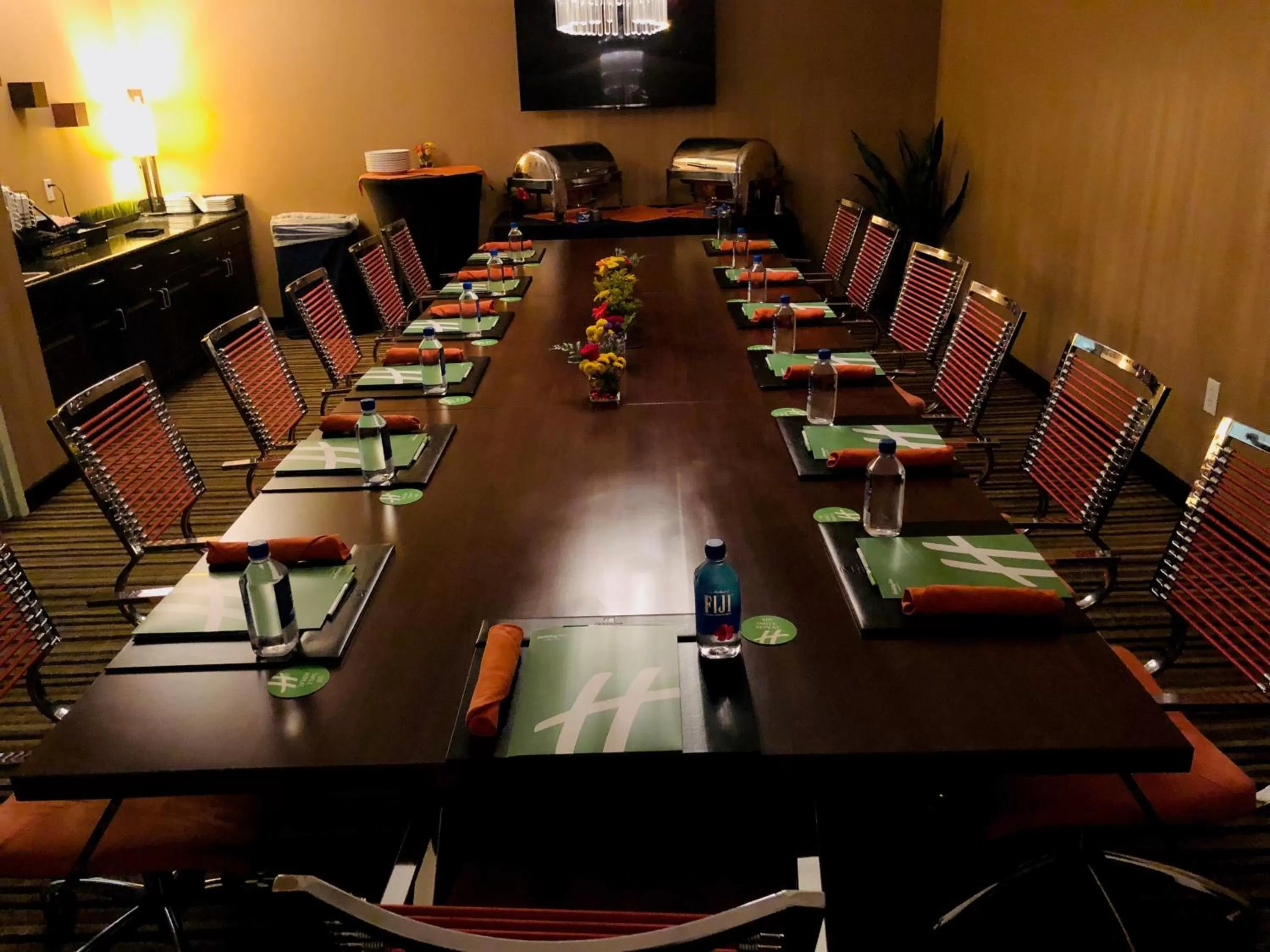 Meeting/conference room in Holiday Inn Hotel & Suites Ocala Conference Center by IHG