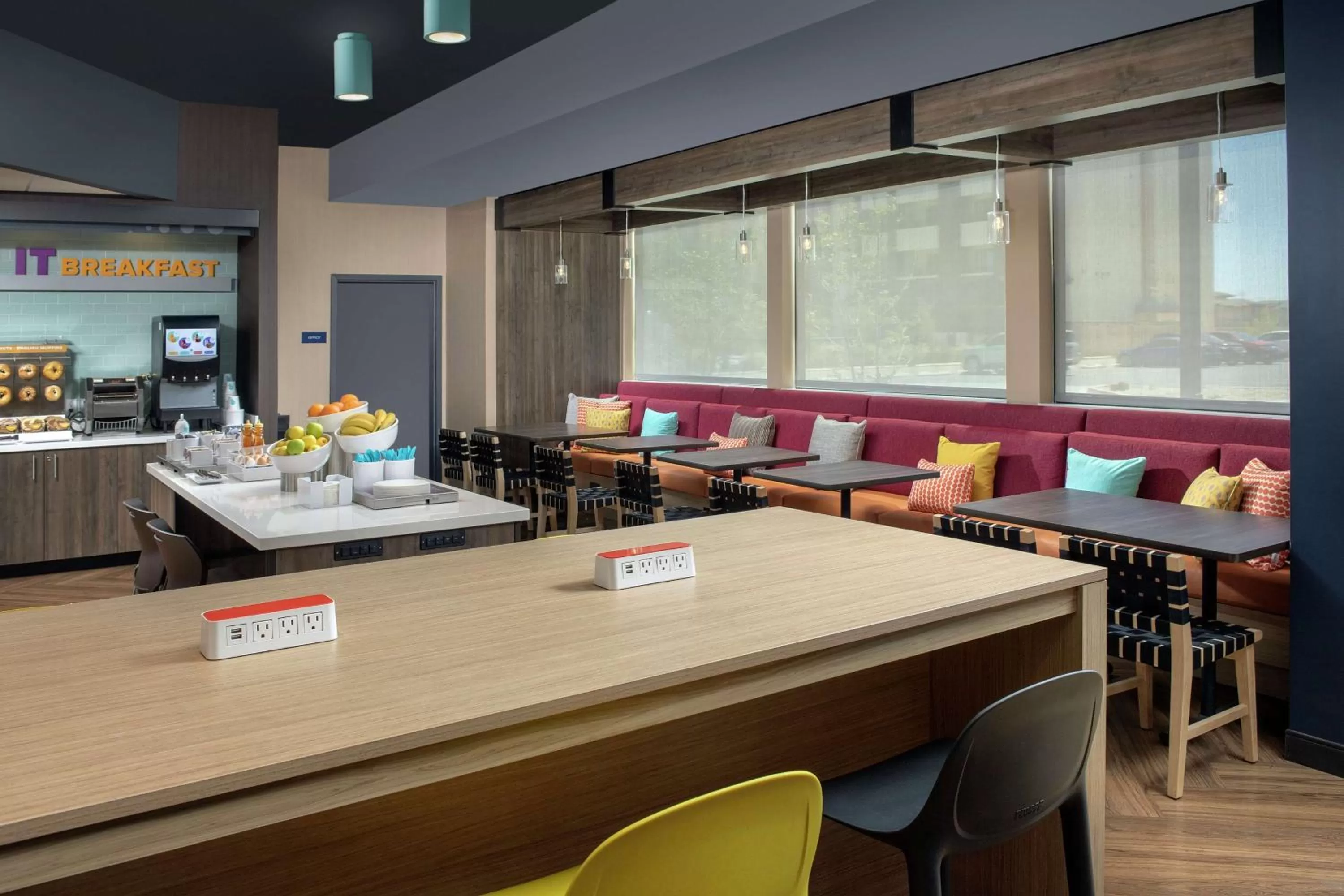 Breakfast in Tru By Hilton Lubbock Southwest