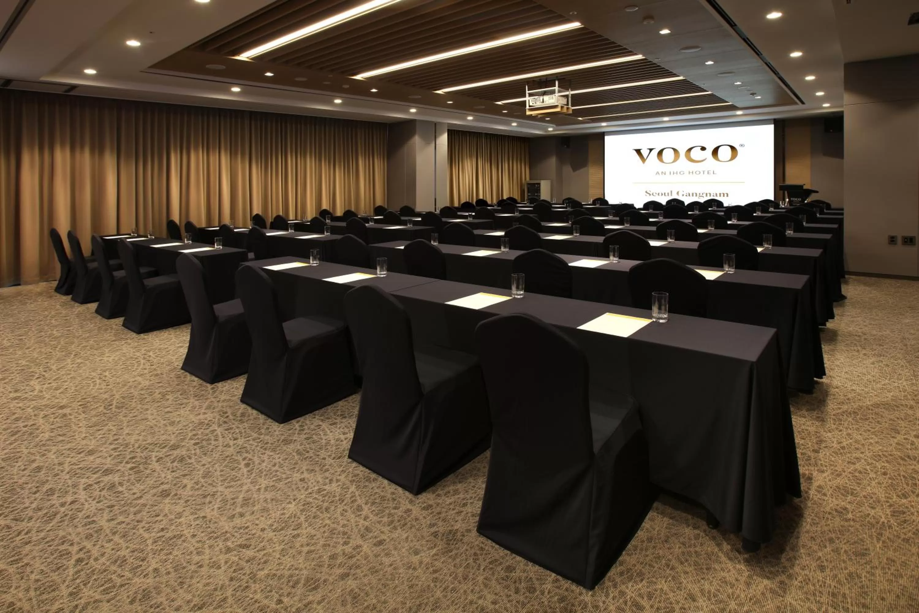Meeting/conference room in voco Seoul Gangnam by IHG