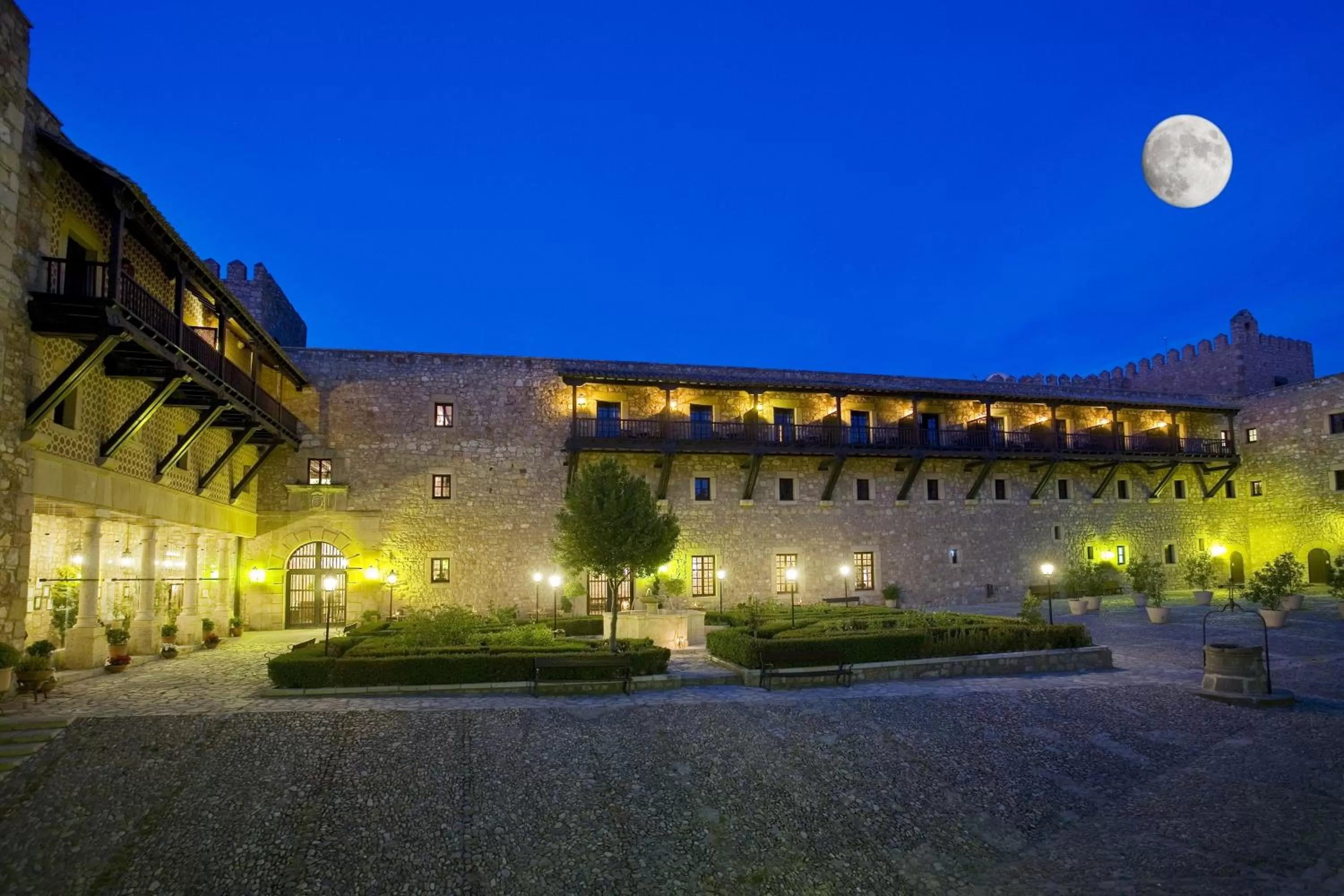 Facade/entrance in Parador de Siguenza