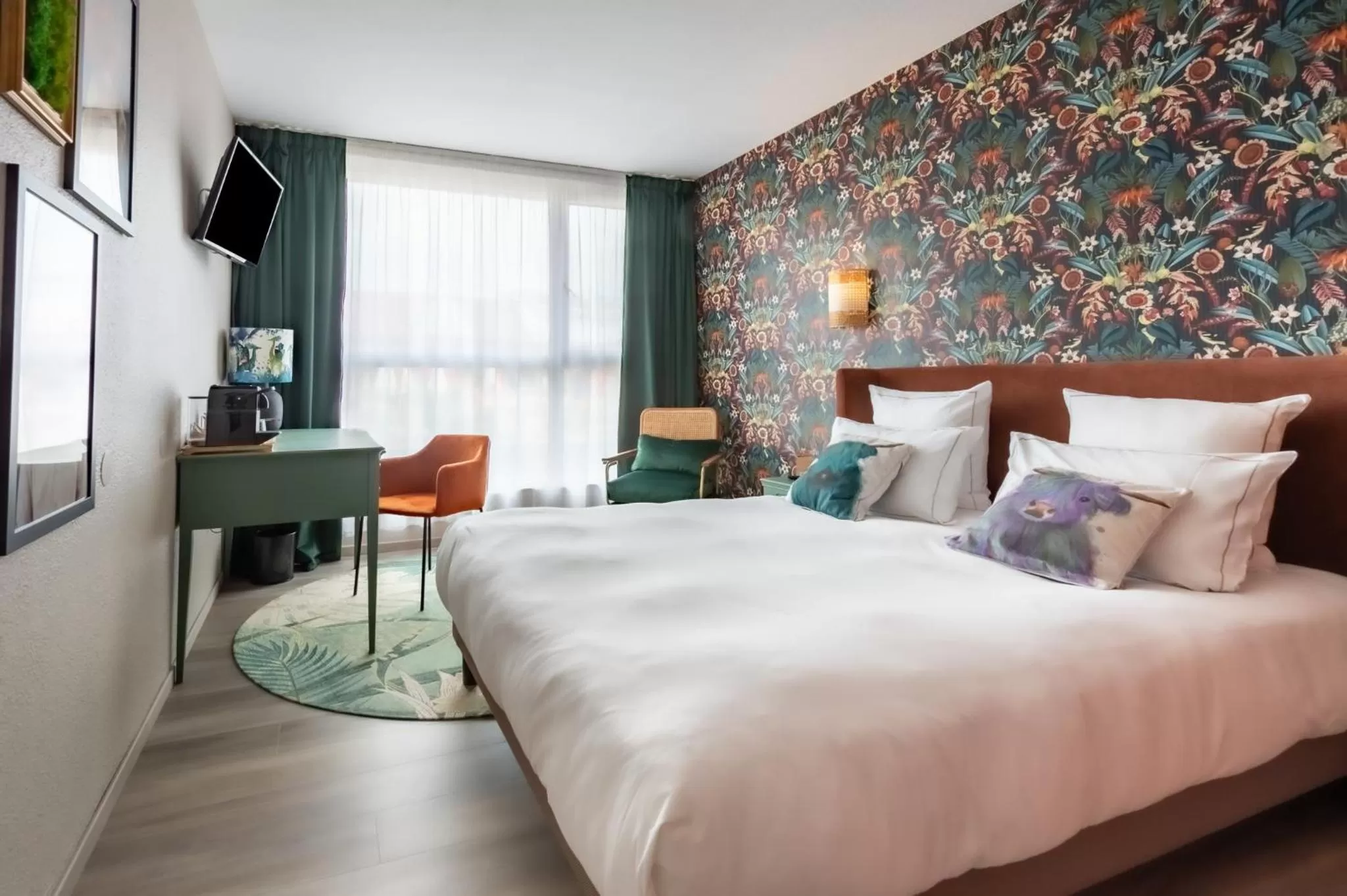 Photo of the whole room in La Maison Hôtel Mulhouse Centre