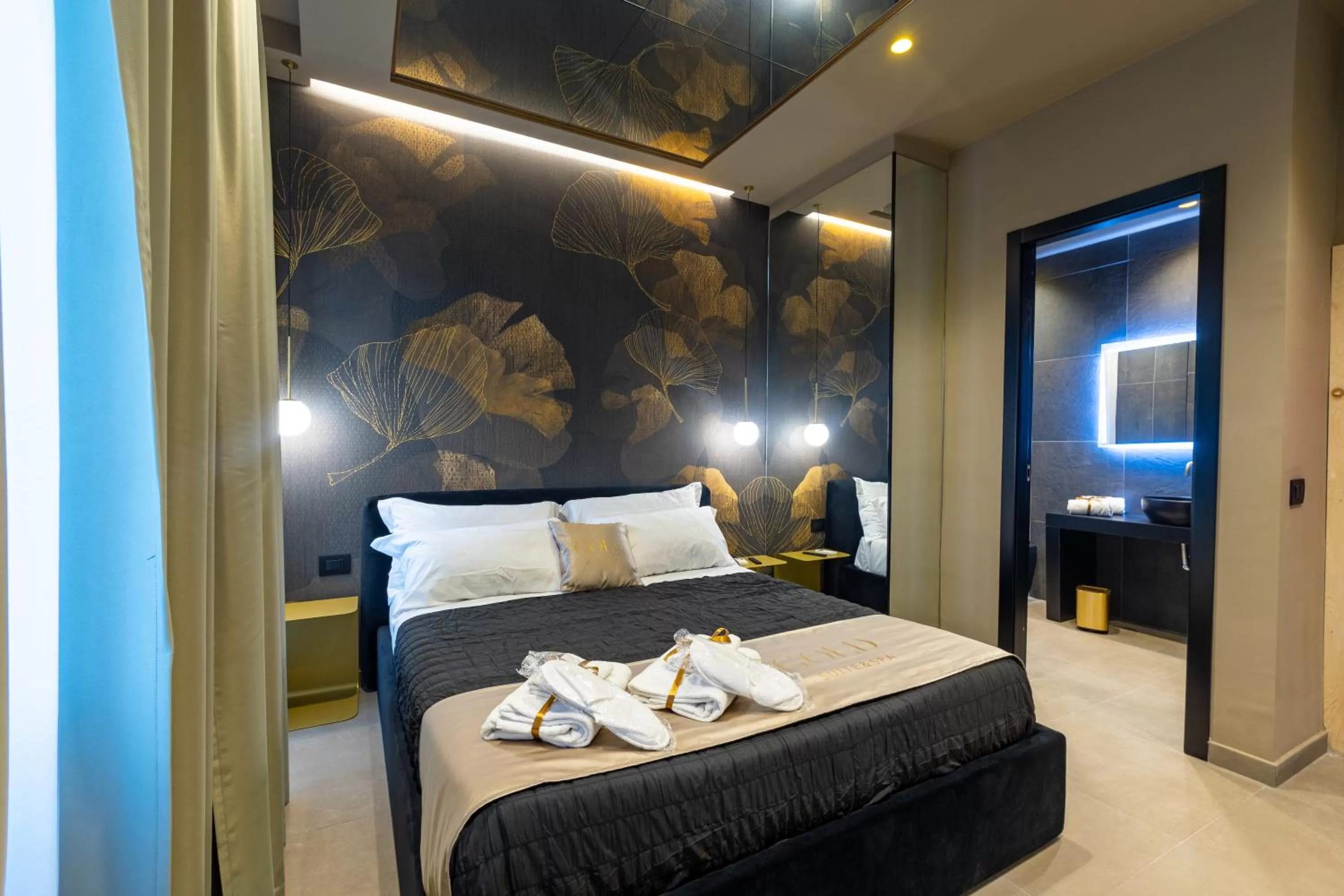 Bed in GOLD SUITE&SPA