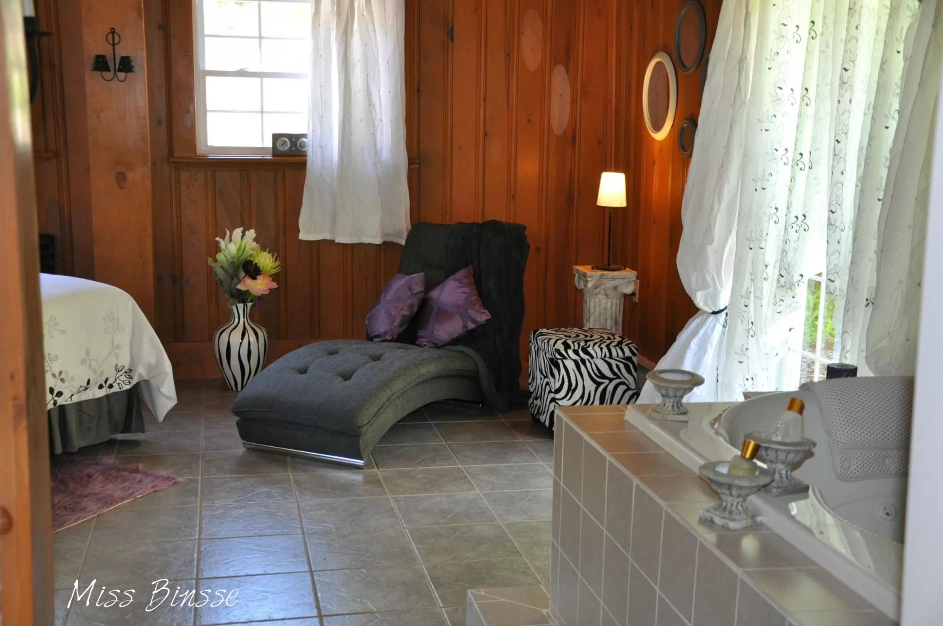 Decorative detail in Auberge sur la Côte