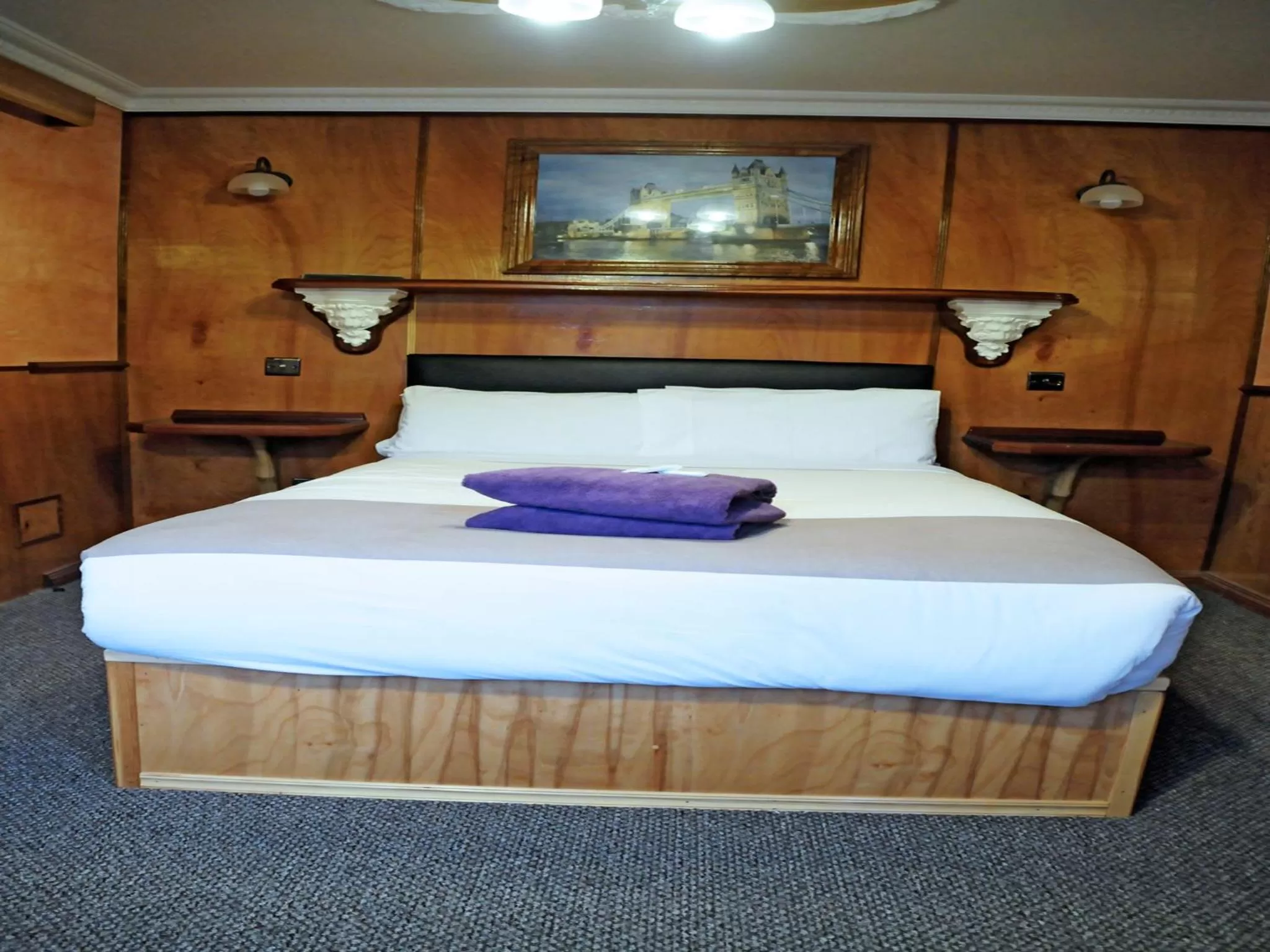 Decorative detail, Bed in Cricklewood Lodge Hotel