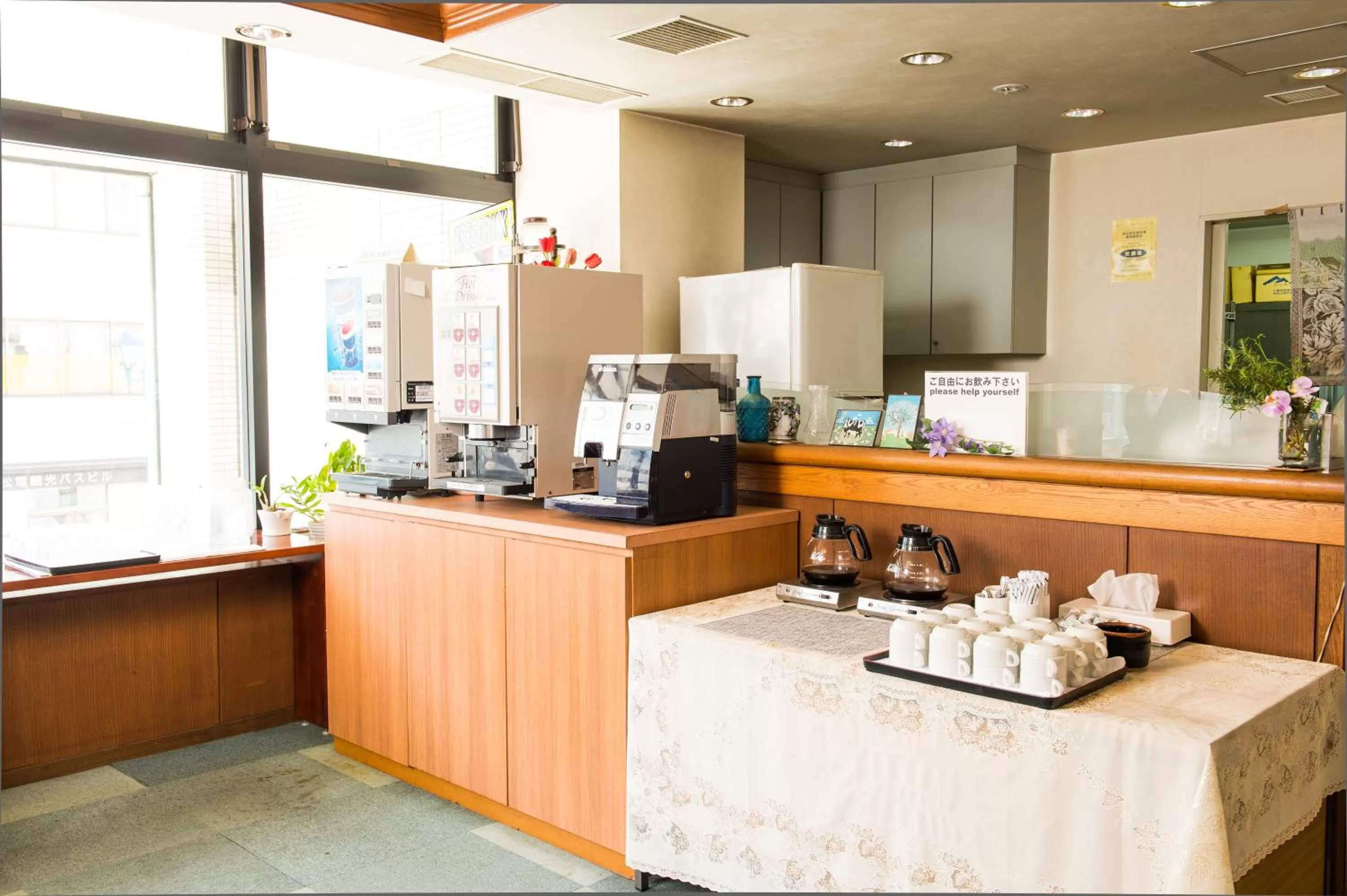 Restaurant/places to eat in Hotel Iidaya