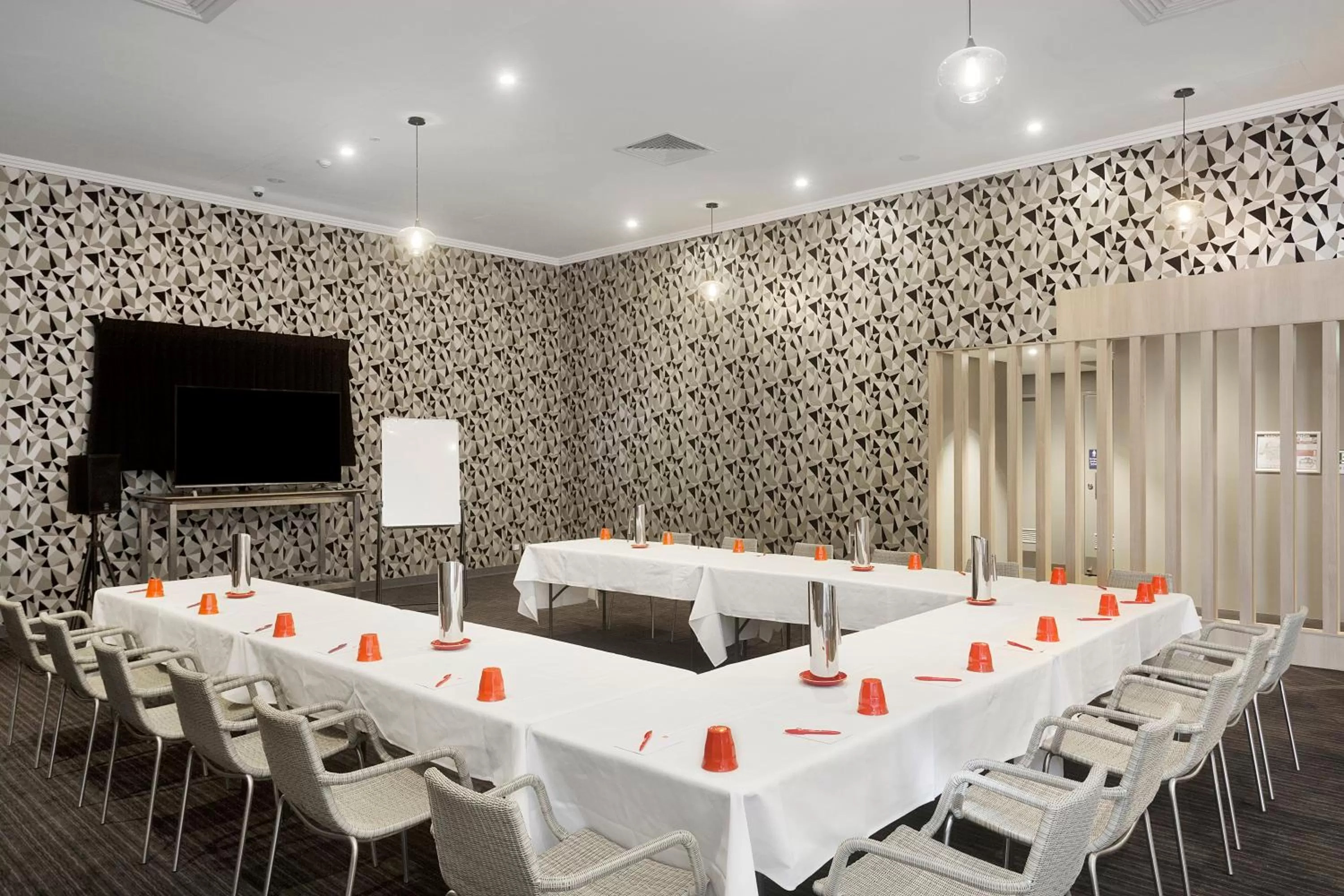 Banquet/Function facilities in Ibis Mackay