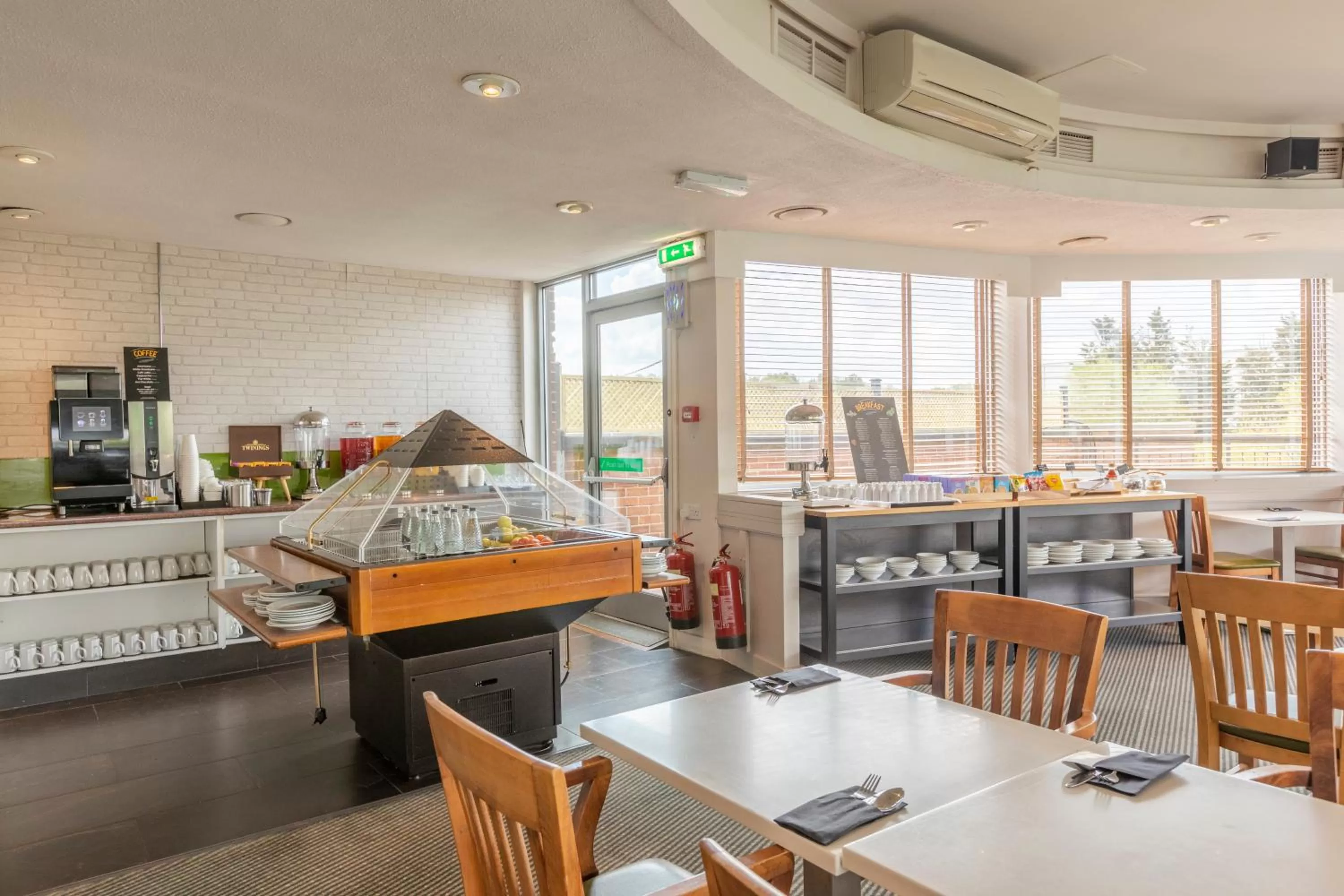 Breakfast in Holiday Inn Basildon by IHG