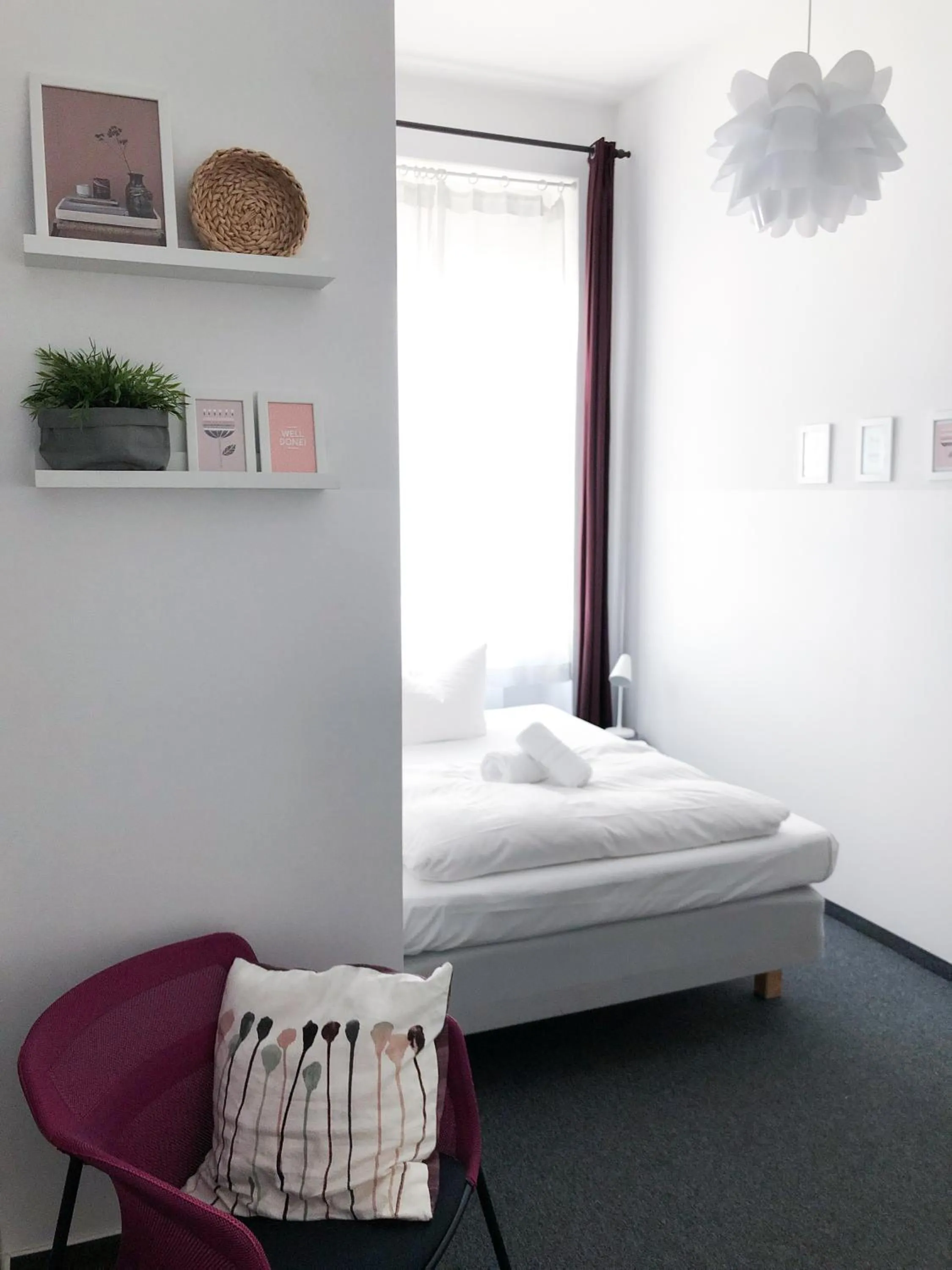 Bed in Pension Absolut Berlin