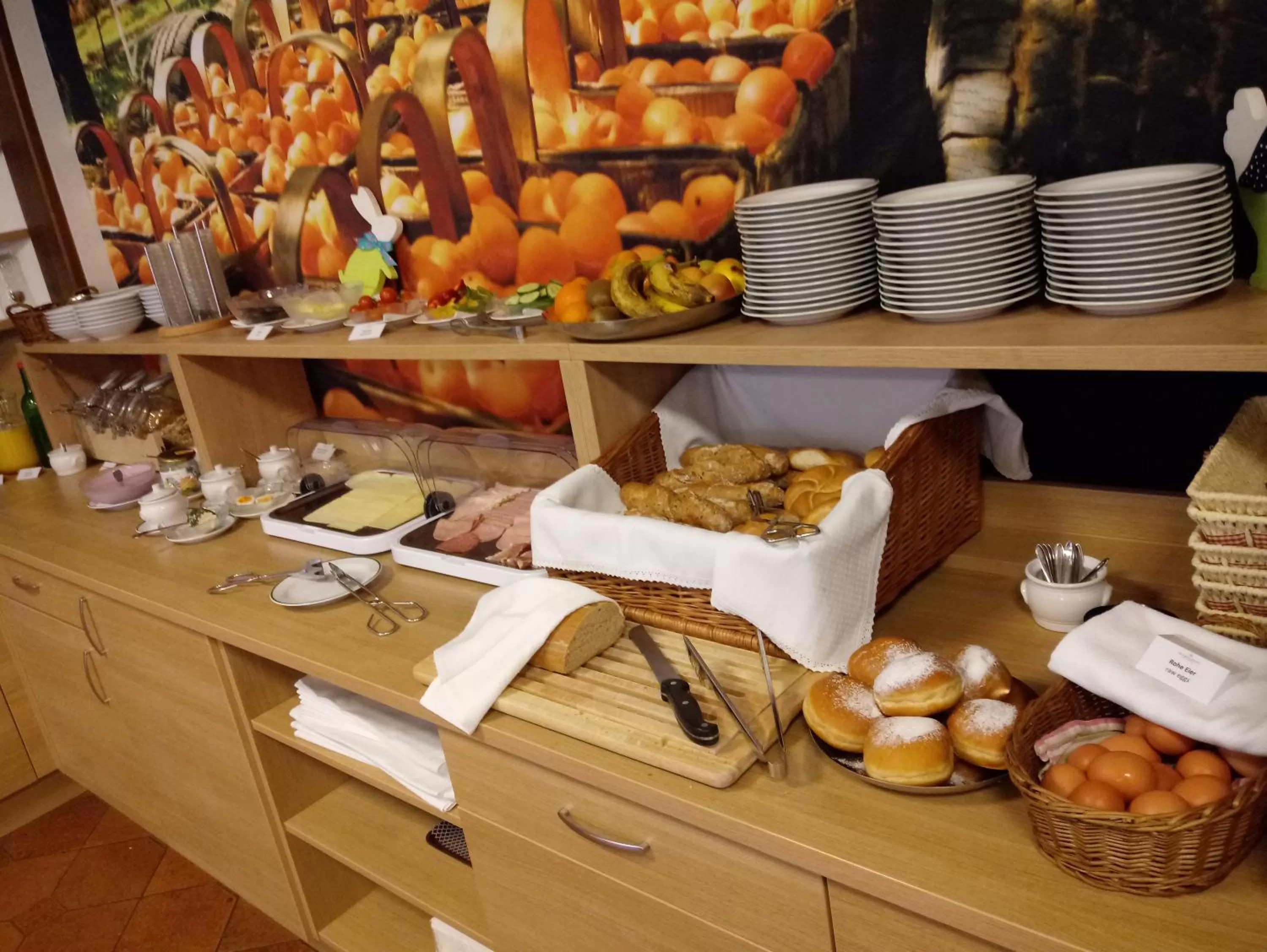 Buffet breakfast in Weinhotel Rieder