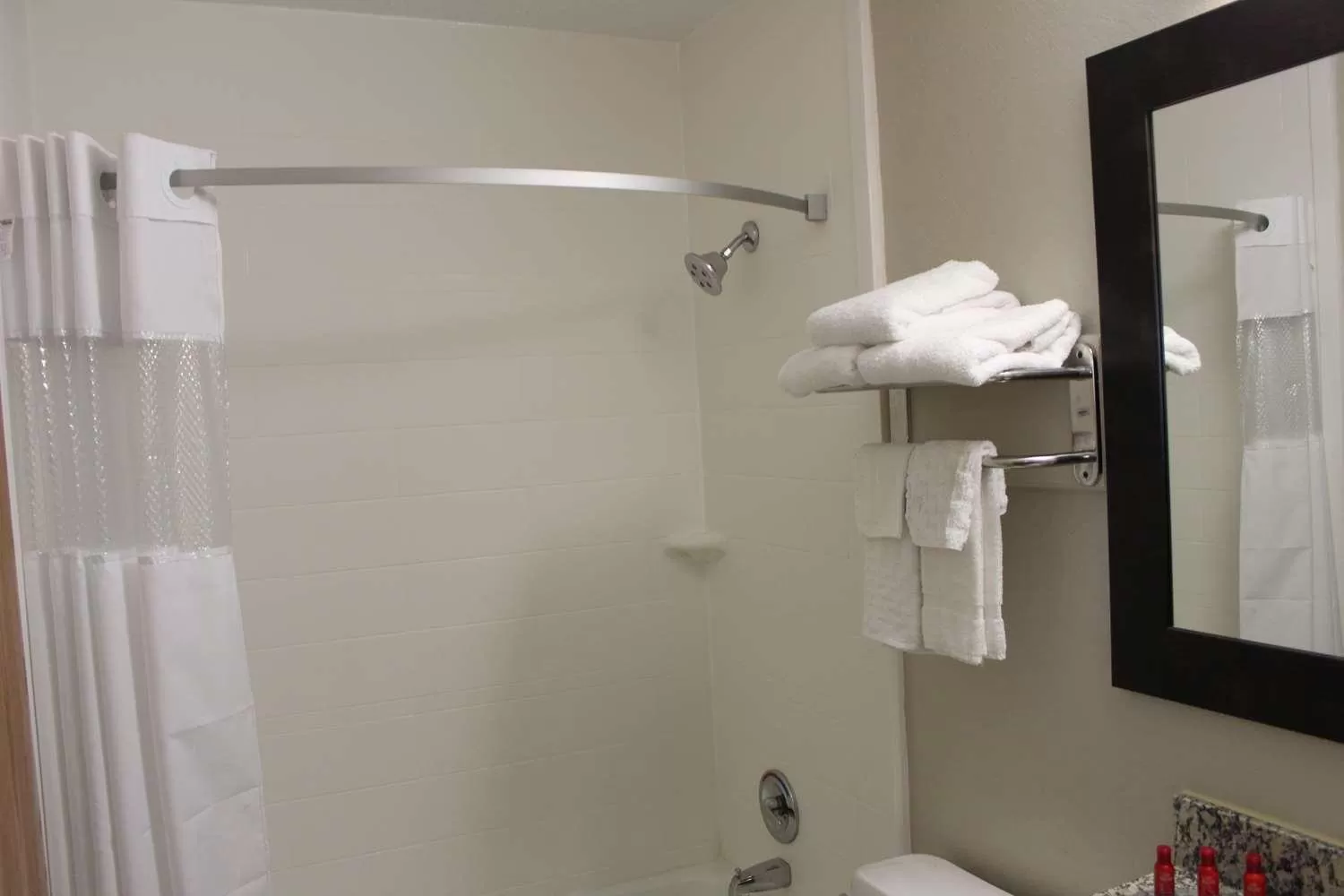 King Suite with Wet Bar - Non-Smoking in SureStay Hotel by Best Western Cedar Rapids