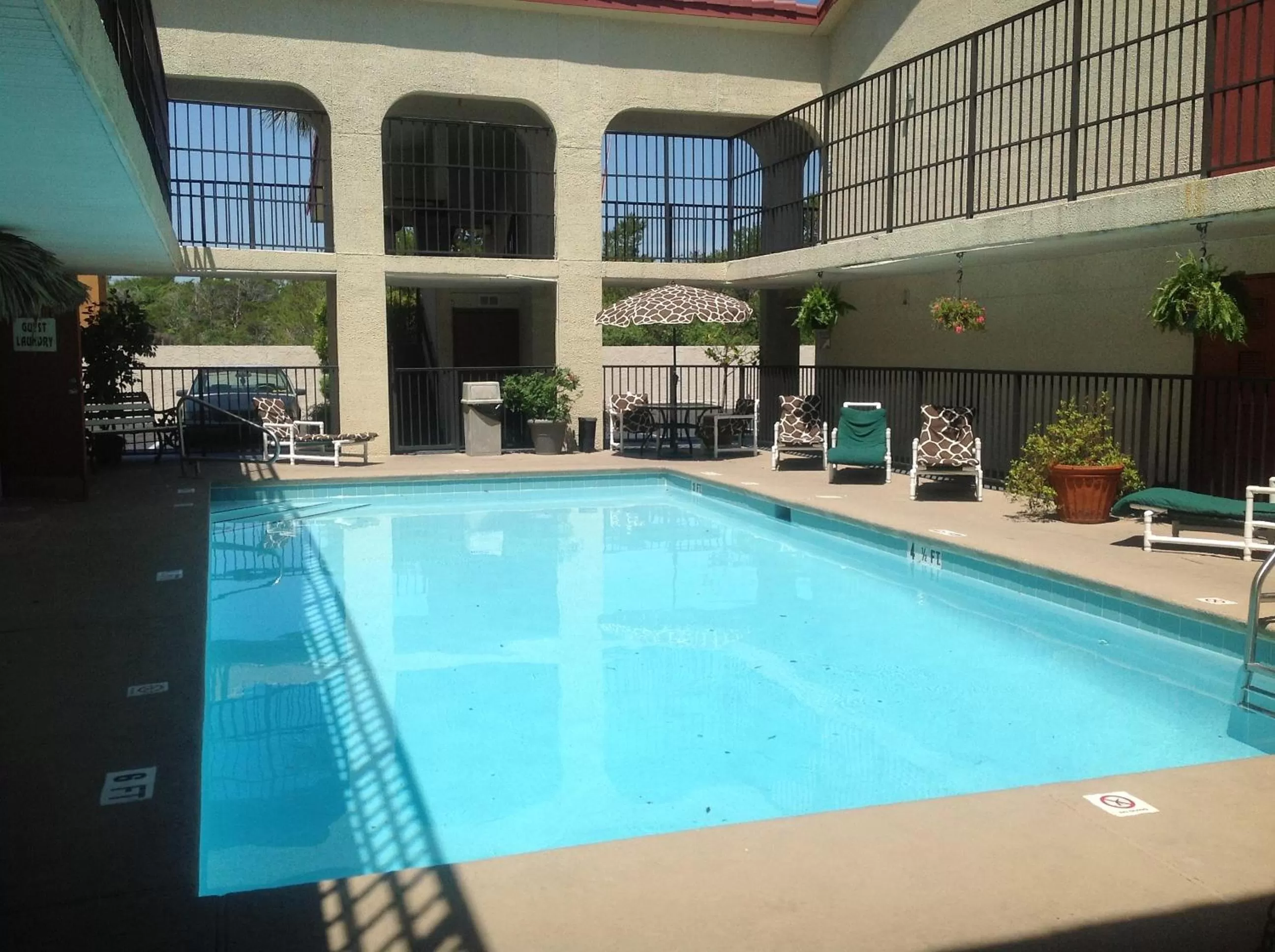Swimming pool in Days Inn by Wyndham Destin