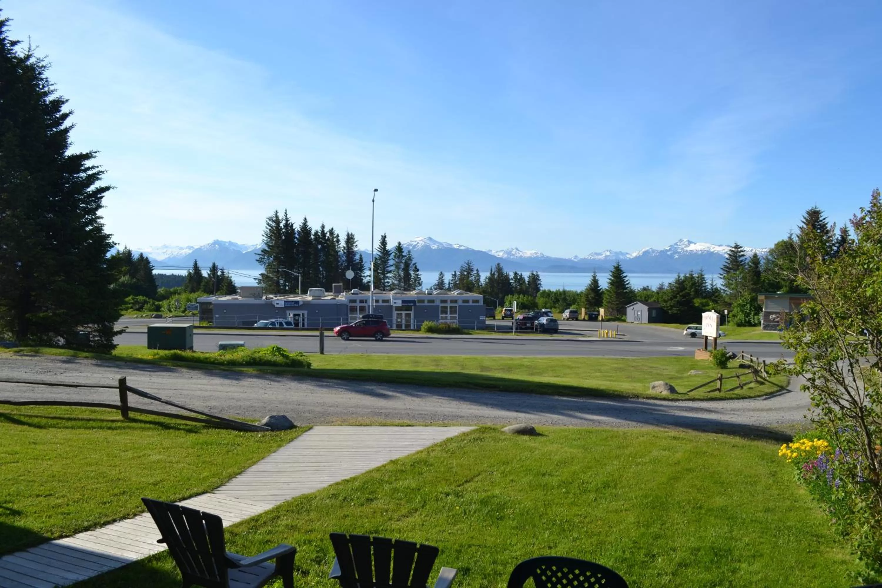 Mountain view in Pioneer Inn Downtown