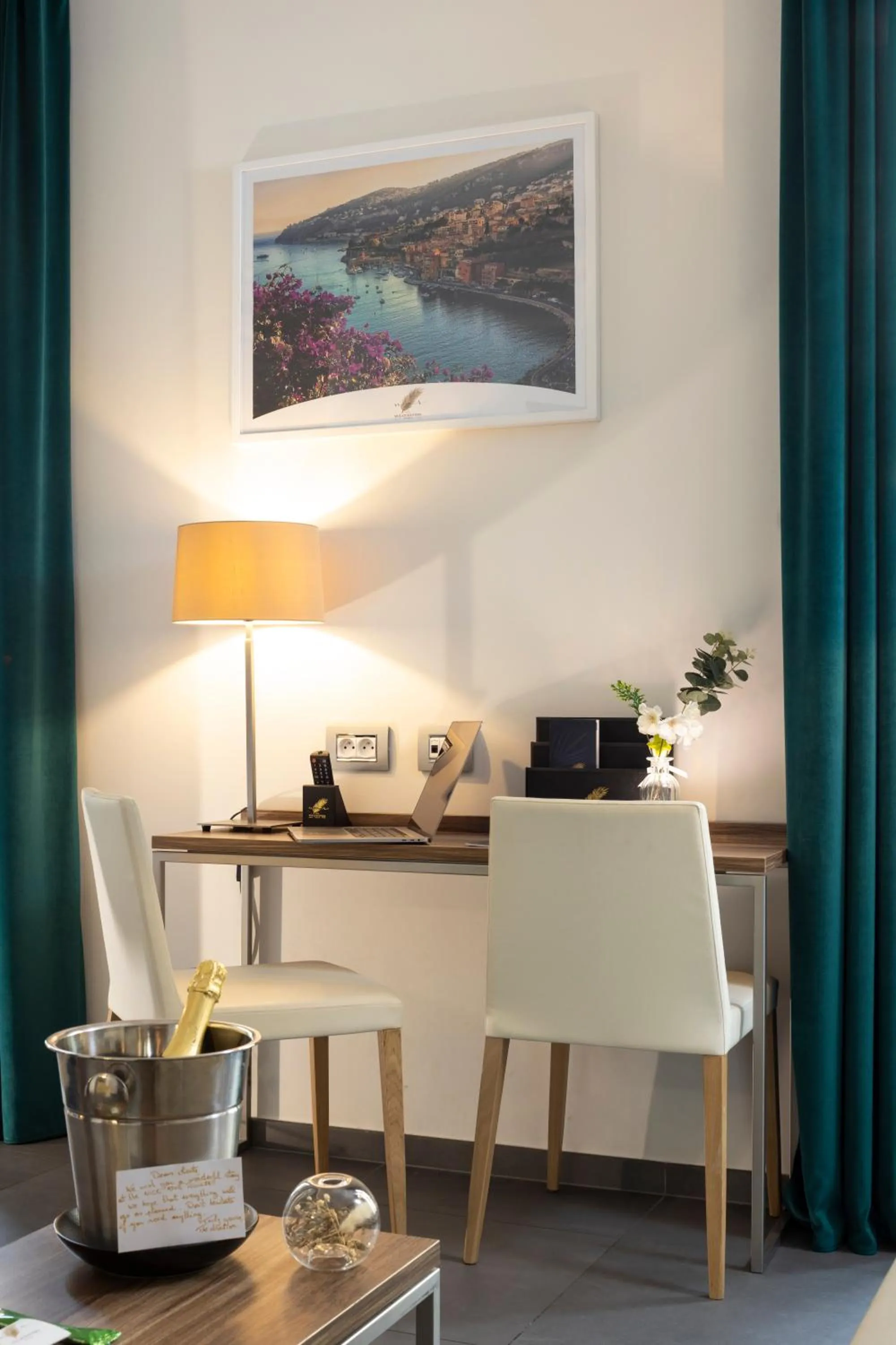 Hôtel Nice Azur Riviera