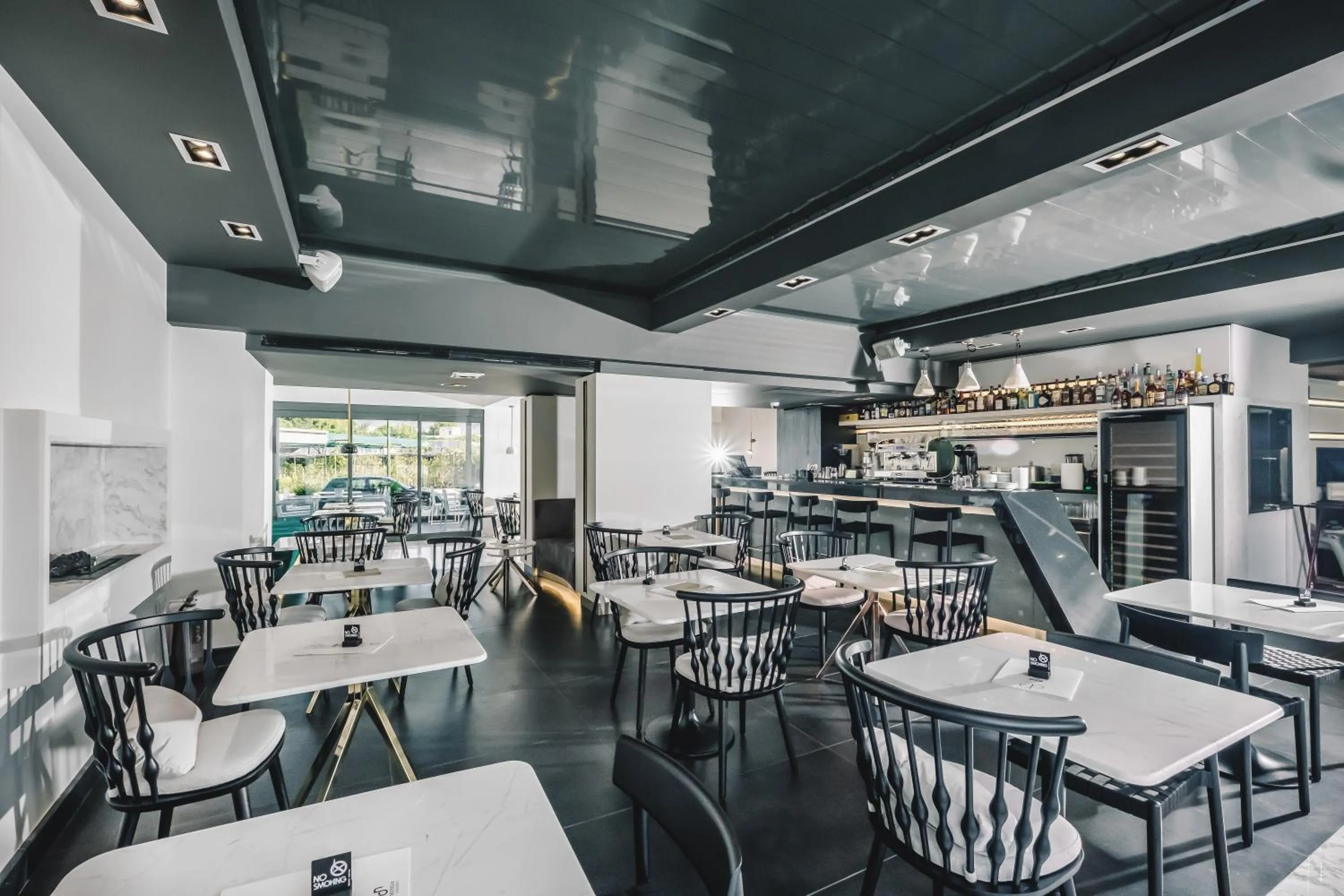 Lounge or bar in Garden City Resort