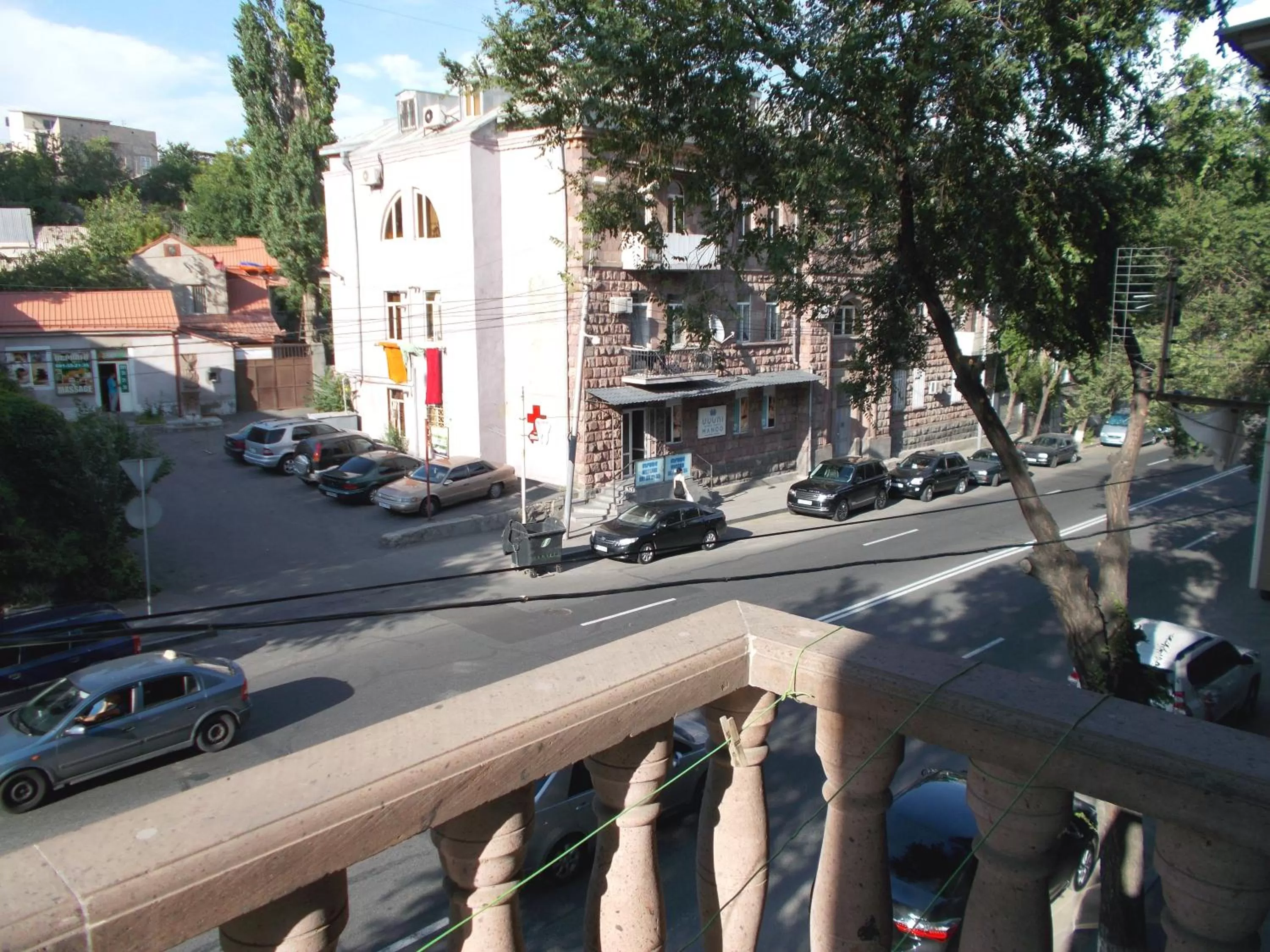 Neighbourhood in Manand Hotel