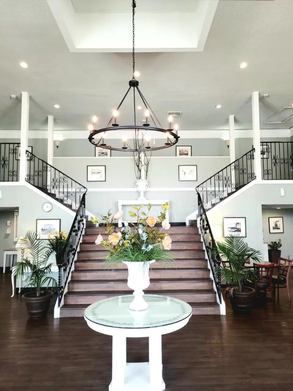 Lobby or reception in Best Price Motel & Suites