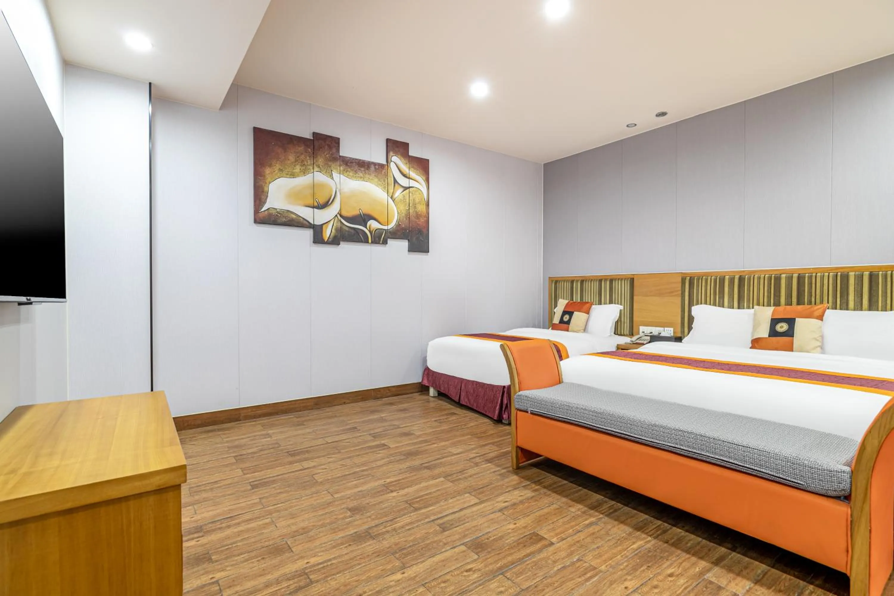 Bed in Guangzhou The Royal Garden Hotel