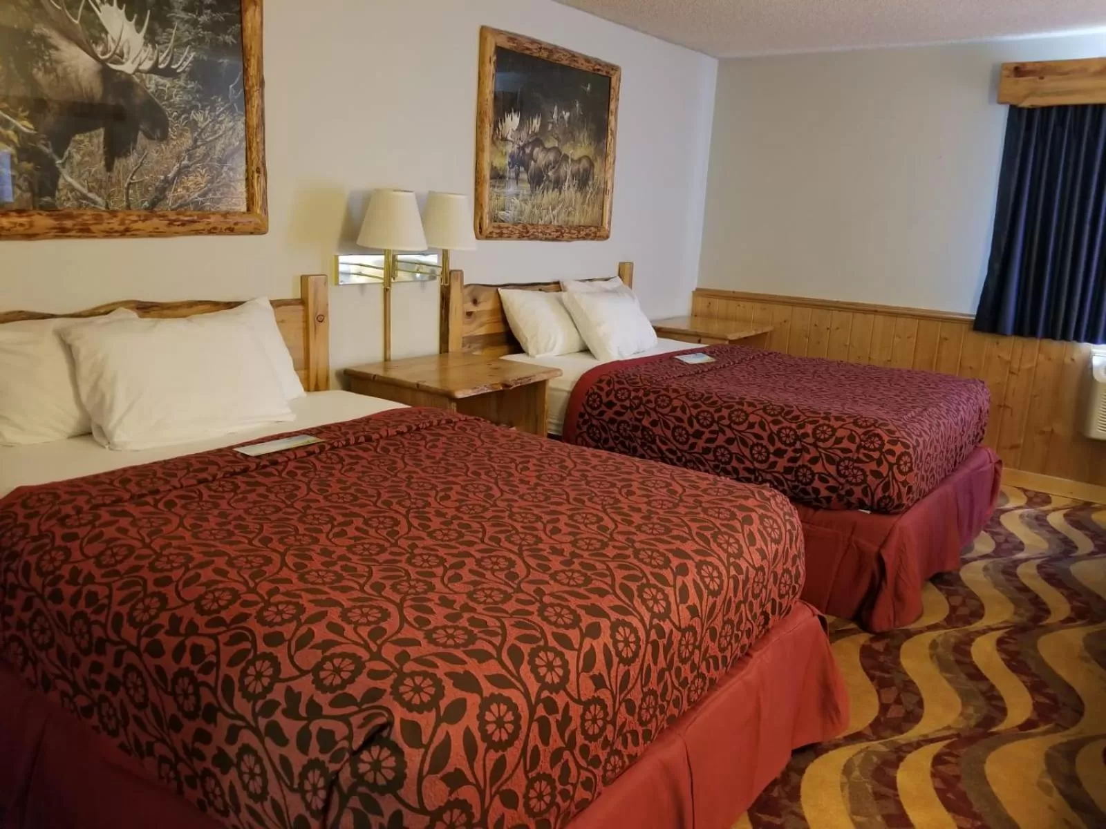 Bed in Days Inn by Wyndham Sandpoint