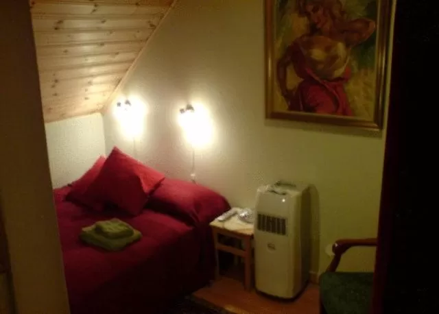 Bed in Mattisgården Bed & Breakfast