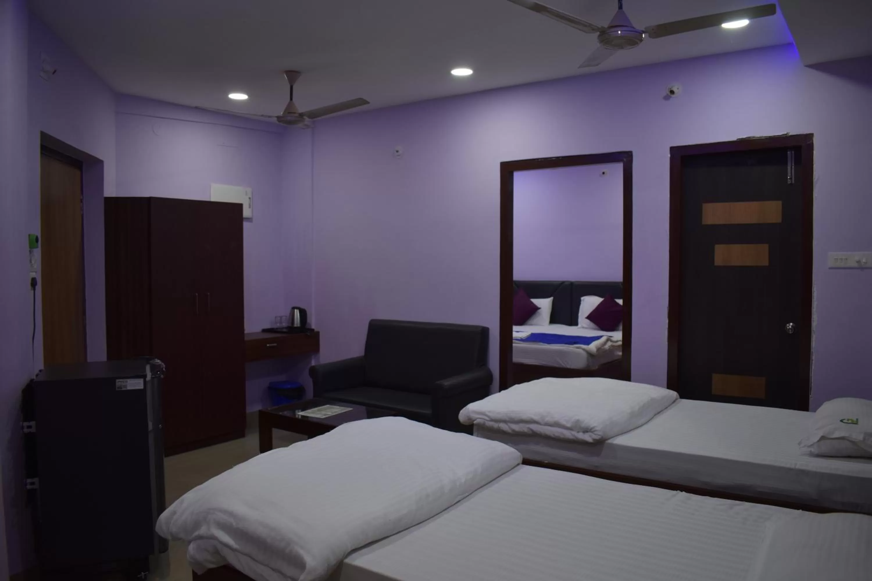 Bedroom, Bed in HOTEL PURI GREENS