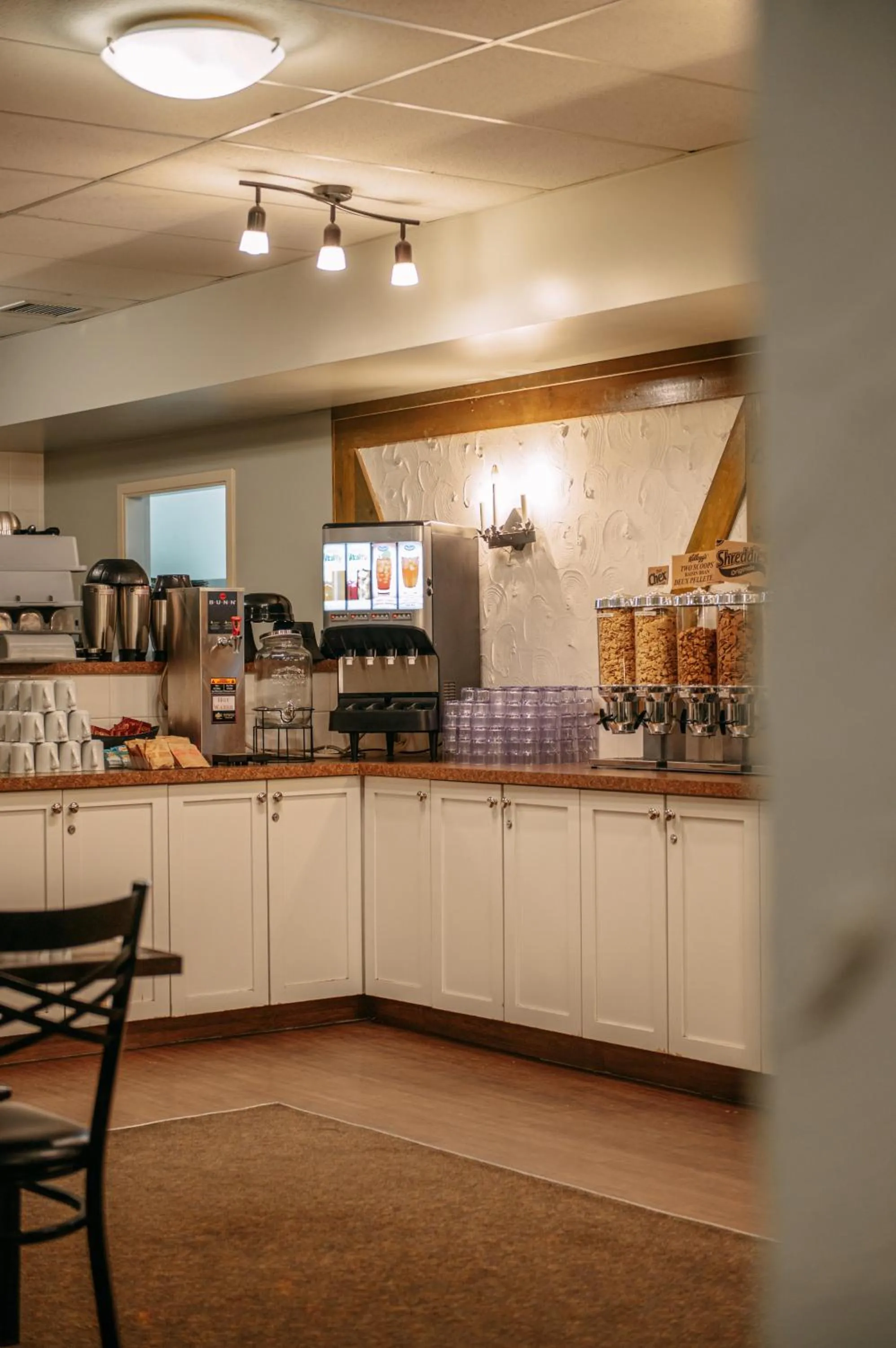 Breakfast in Mountaineer Lodge