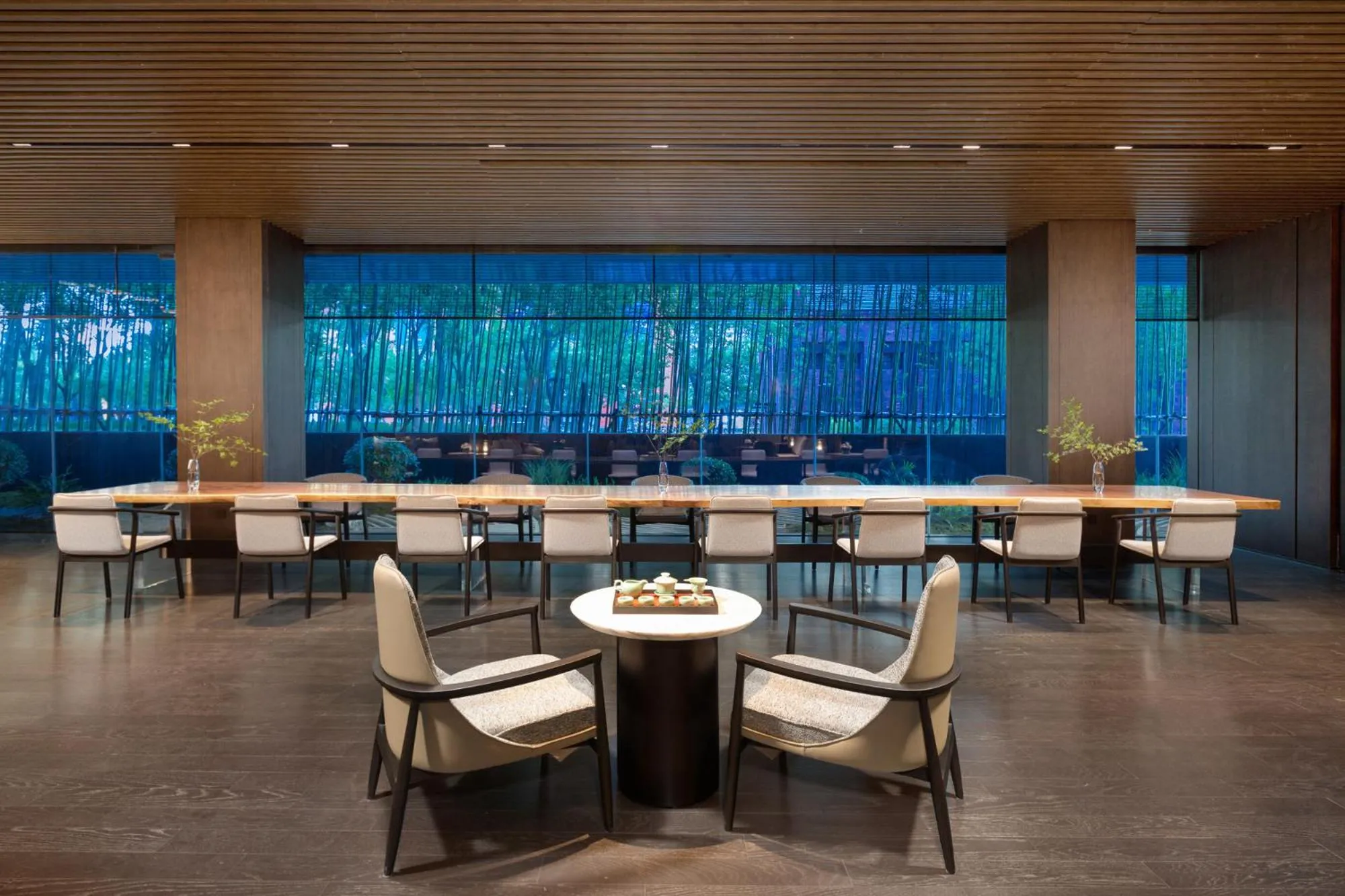 Restaurant/places to eat in HUALUXE Shanghai Changfeng Park by IHG