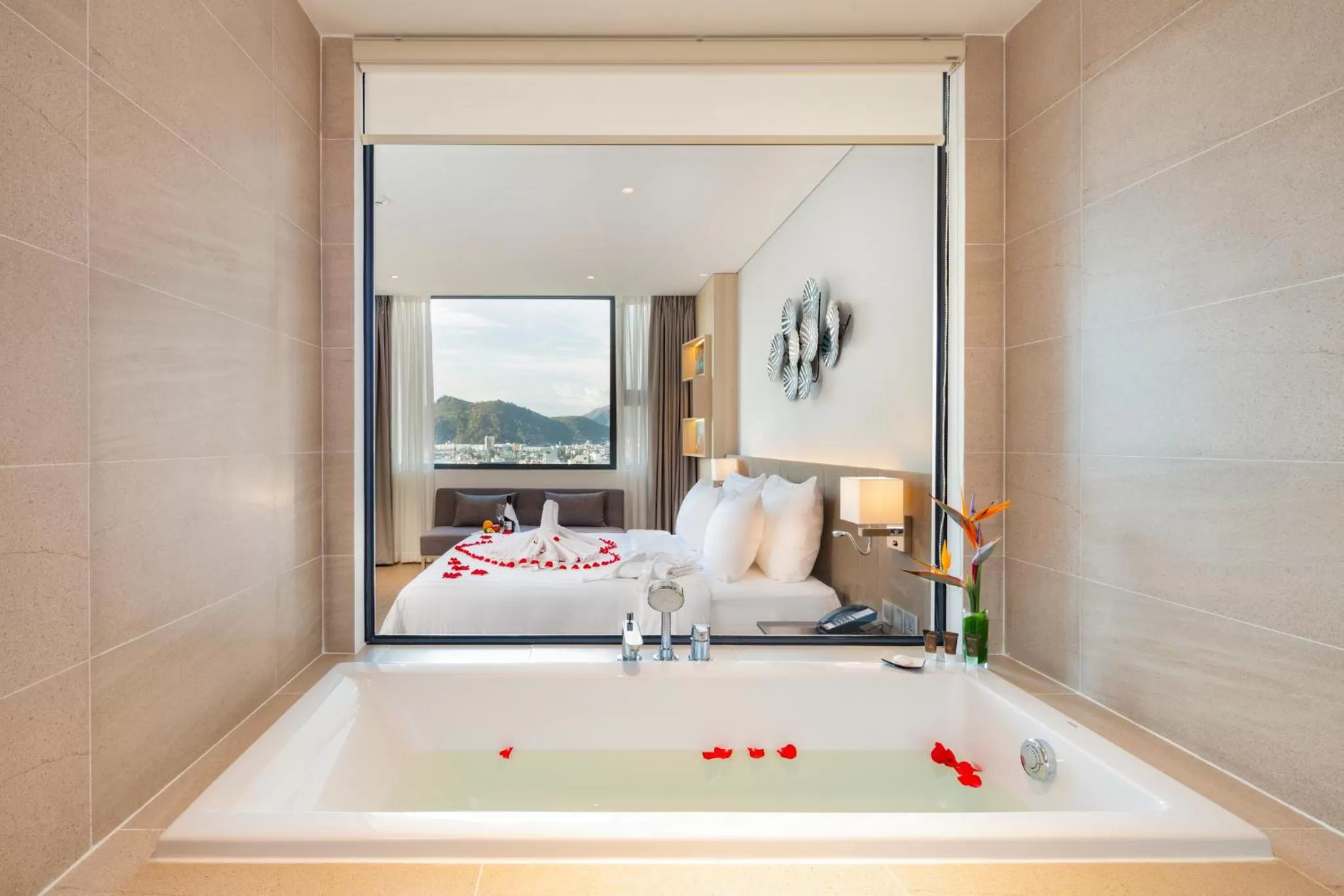 Bathroom, Bed in DQua Hotel